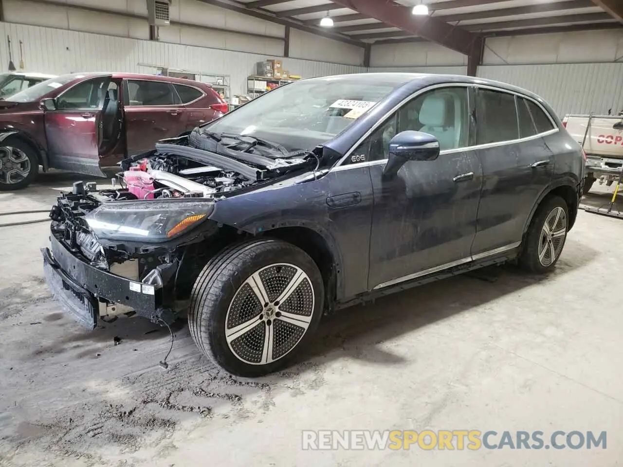1 Photograph of a damaged car 4JGGM1CB4PA010861 MERCEDES-BENZ EQE SUV 35 2023