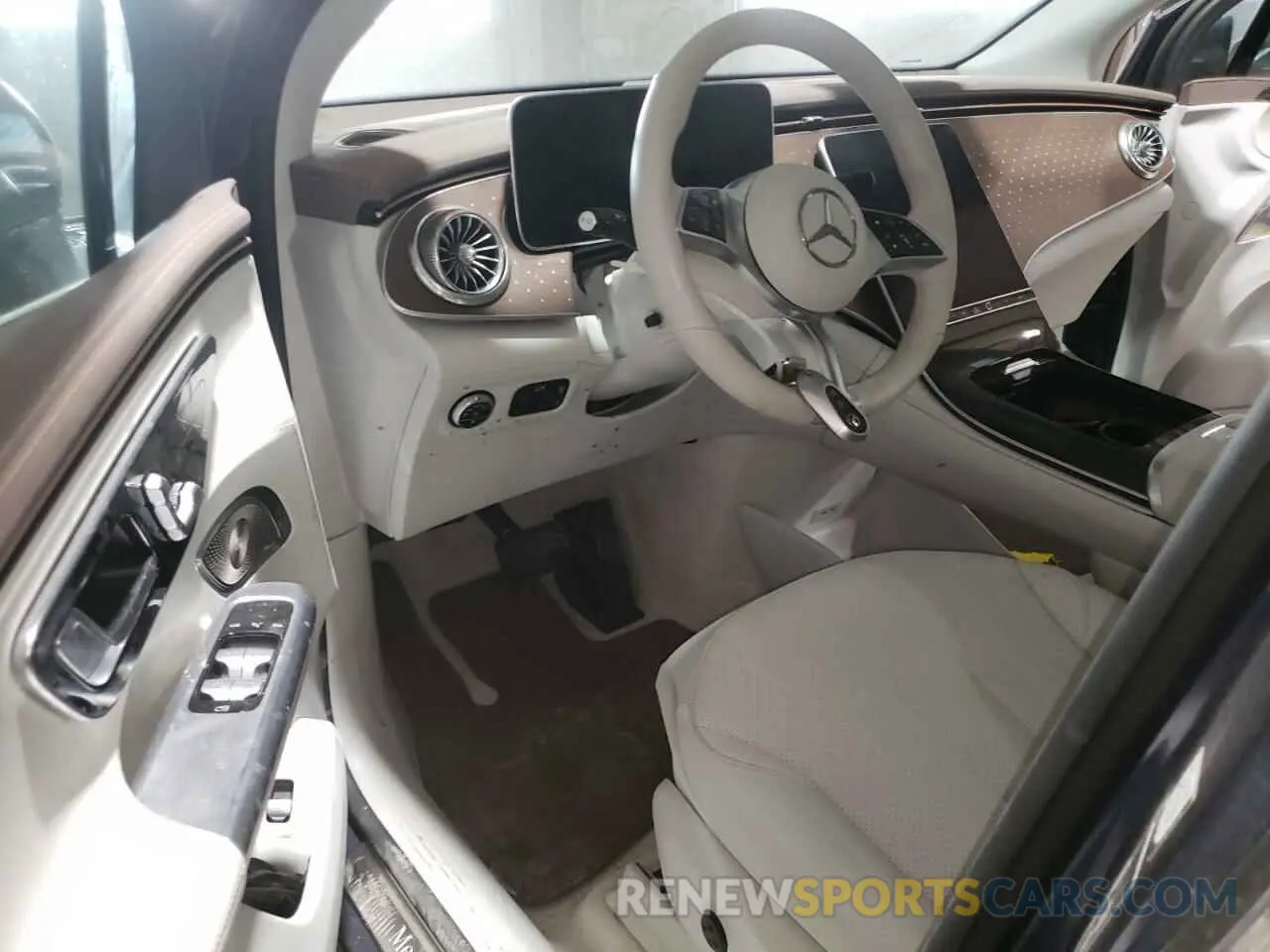 8 Photograph of a damaged car 4JGGM1CB4PA010861 MERCEDES-BENZ EQE SUV 35 2023
