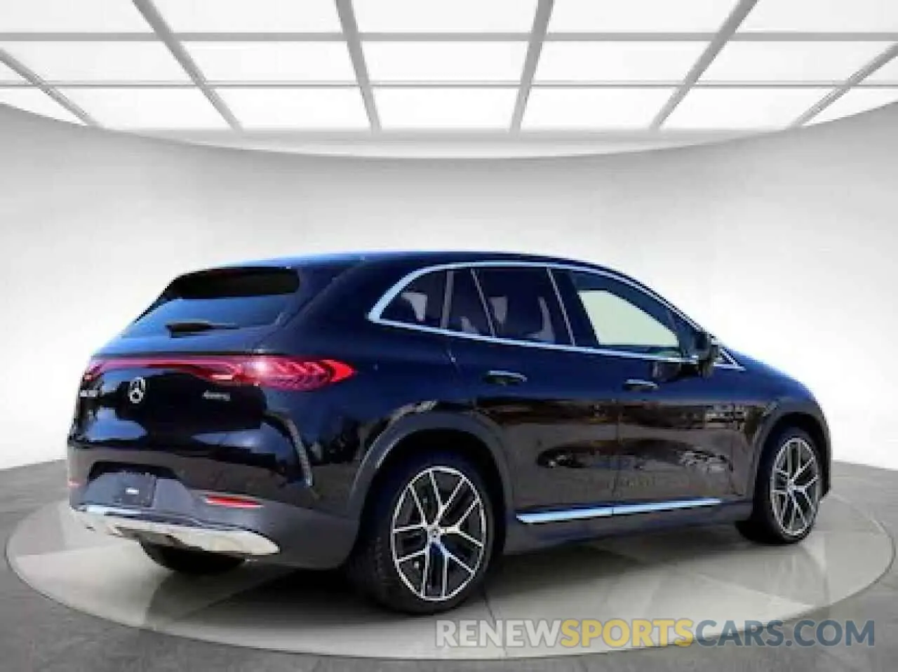 4 Photograph of a damaged car 4JGGM1CB6PA0118XX MERCEDES-BENZ EQE SUV 35 2023