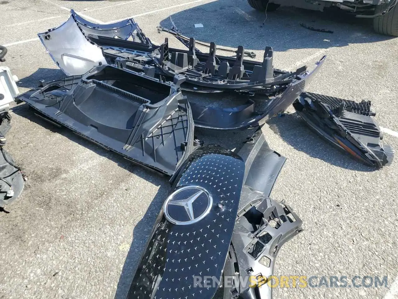 13 Photograph of a damaged car 4JGGM1CB6PA025927 MERCEDES-BENZ EQE SUV 35 2023