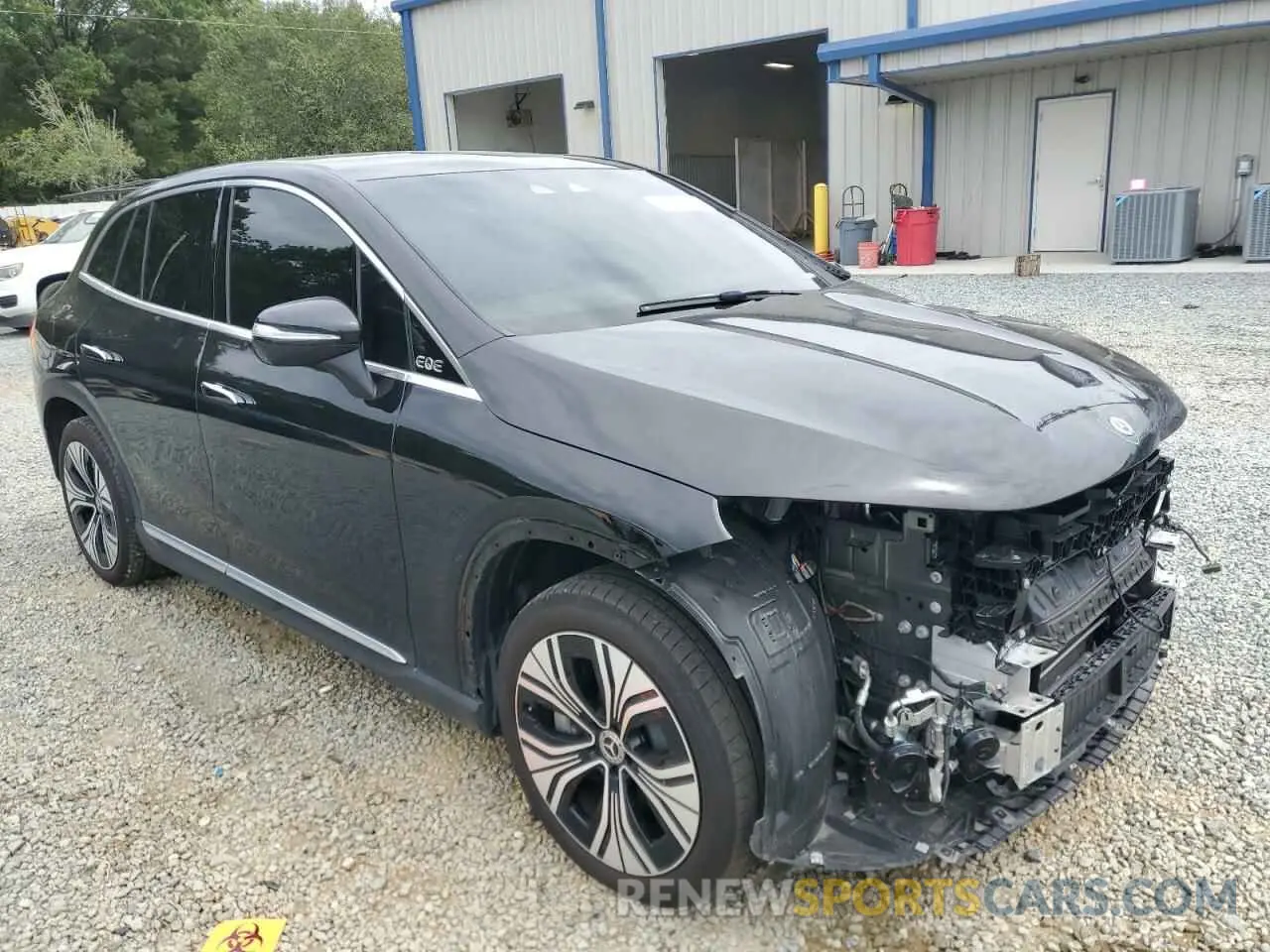 4 Photograph of a damaged car 4JGGM2BB3PA025200 MERCEDES-BENZ EQE SUV 35 2023