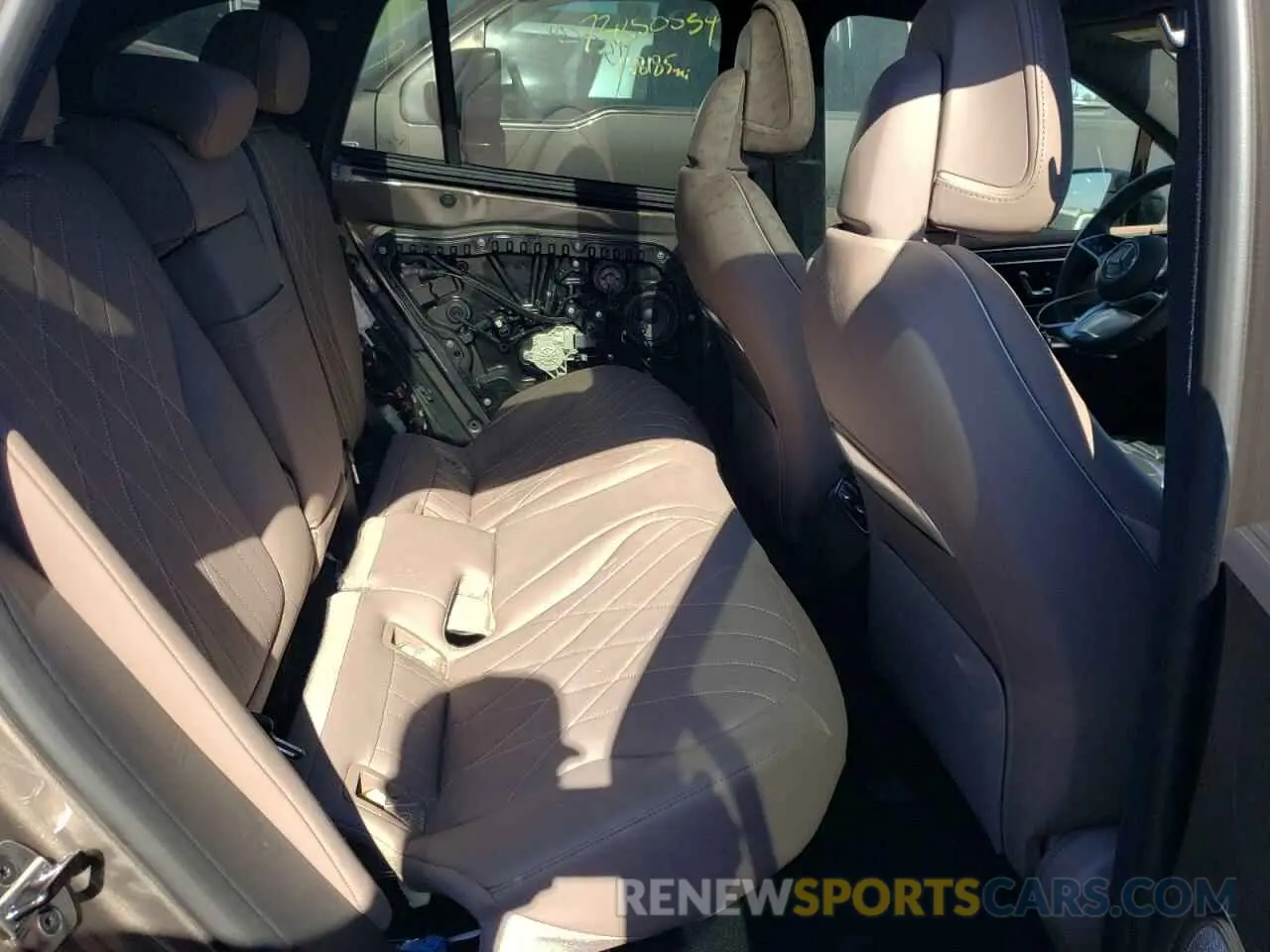 10 Photograph of a damaged car 4JGGM1CB3RA045264 MERCEDES-BENZ EQE SUV 35 2024