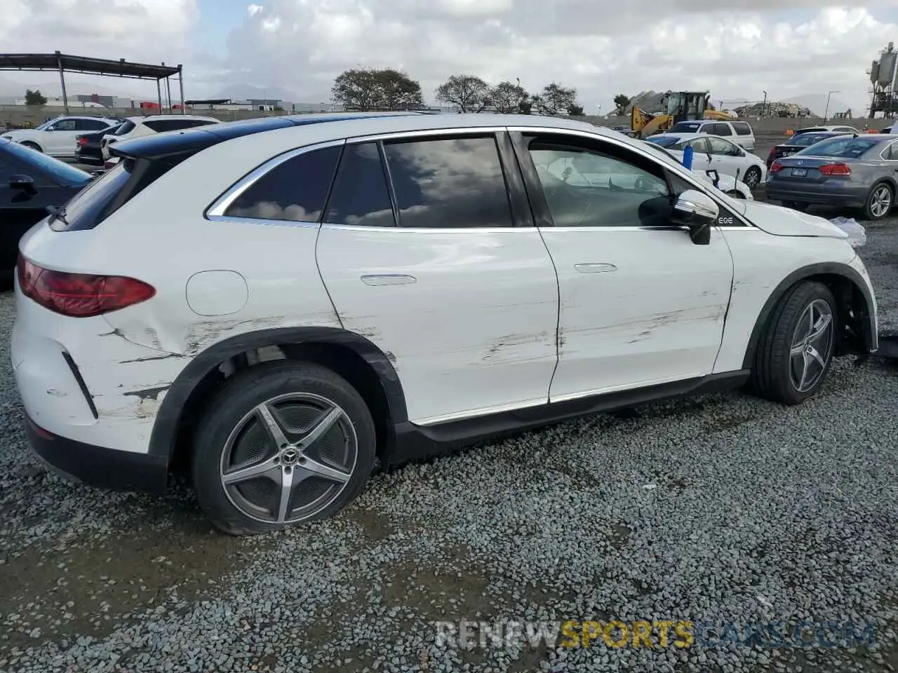 3 Photograph of a damaged car 4JGGM2BB3RA045014 MERCEDES-BENZ EQE SUV 35 2024