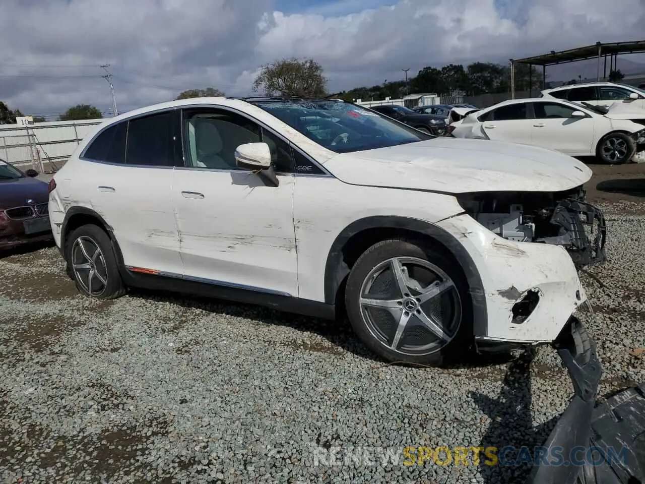 4 Photograph of a damaged car 4JGGM2BB3RA045014 MERCEDES-BENZ EQE SUV 35 2024