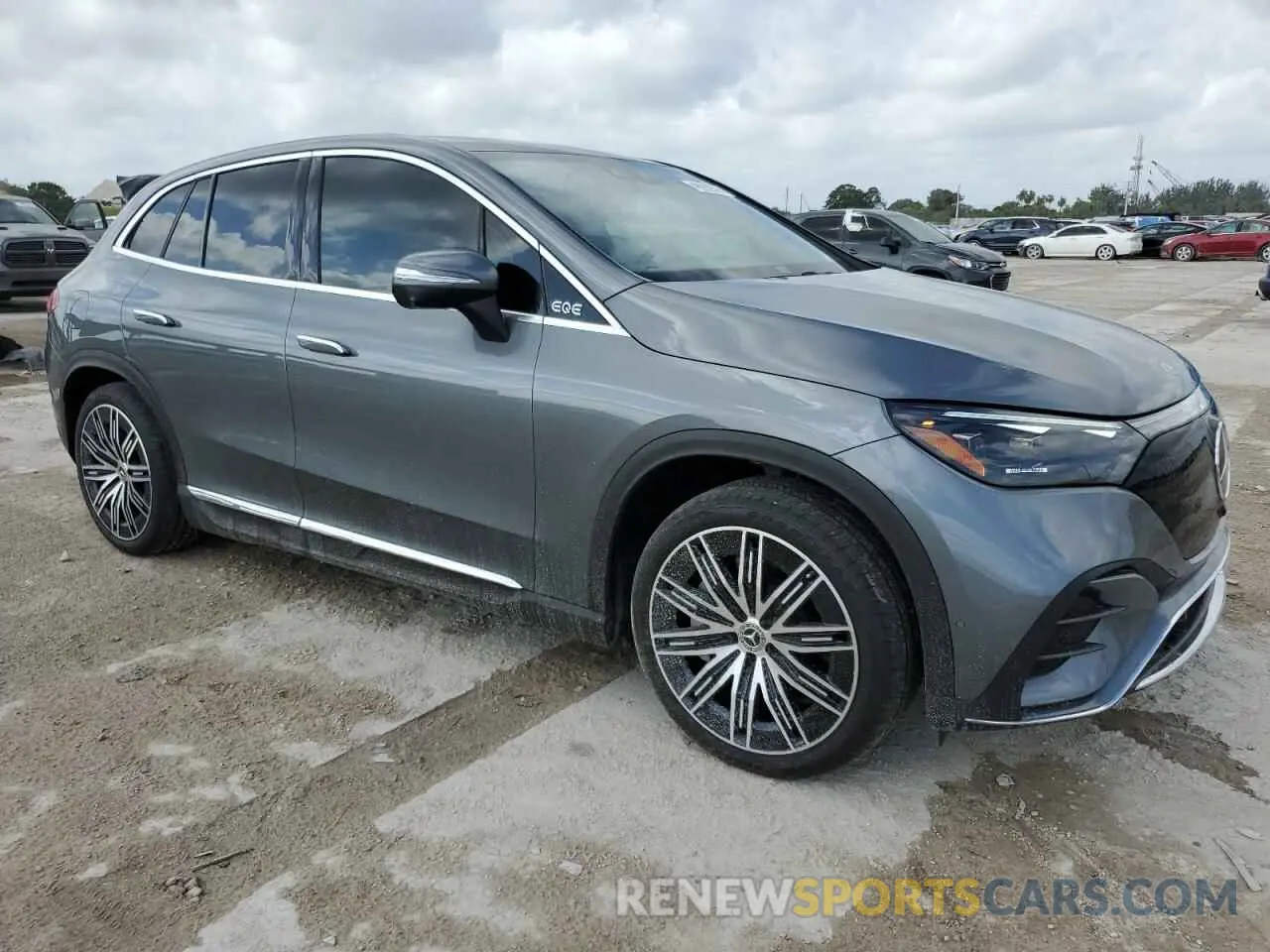 4 Photograph of a damaged car 4JGGM2CB5PA020725 MERCEDES-BENZ EQE SUV 50 2023