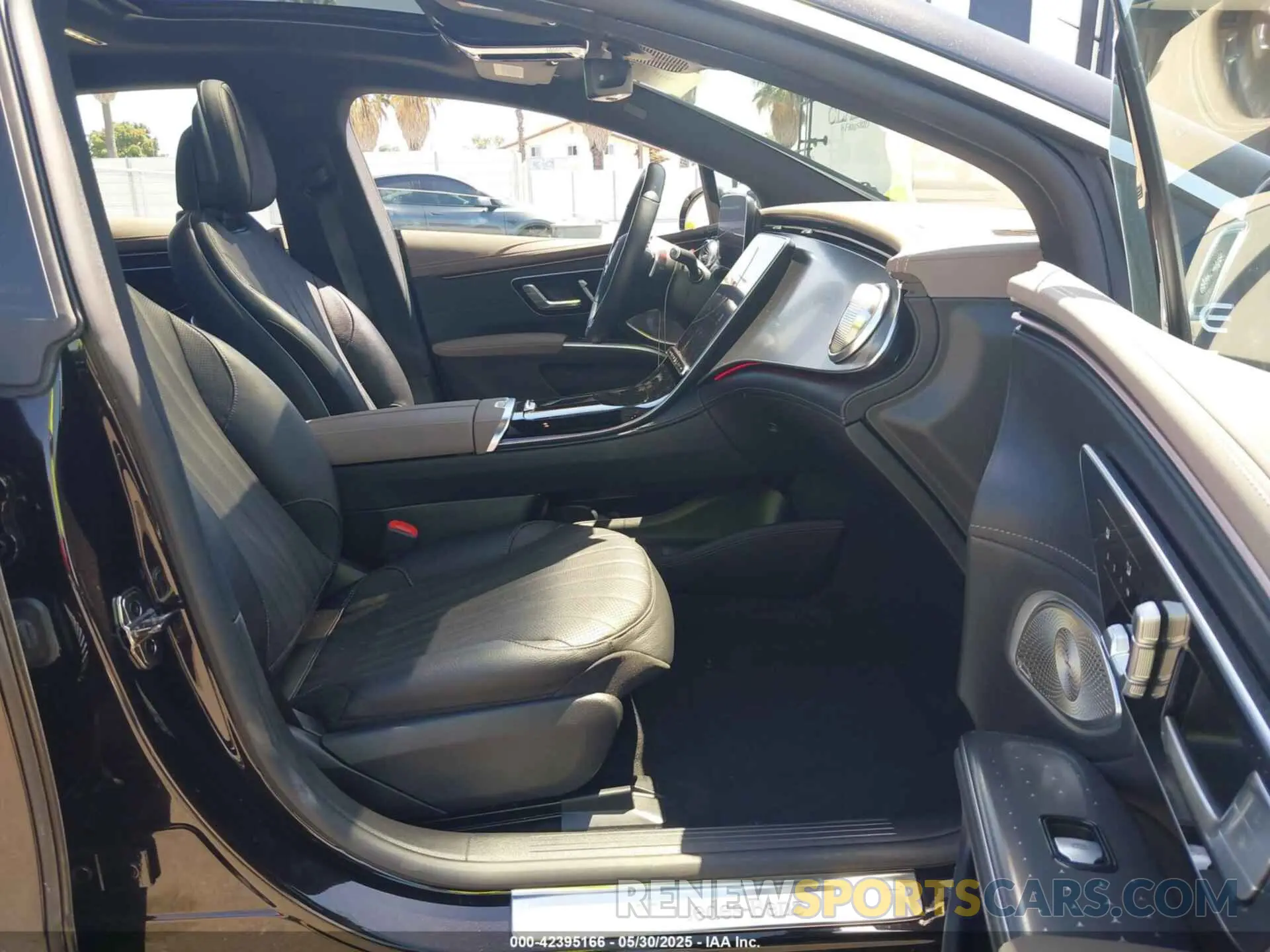 5 Photograph of a damaged car W1KCG2DB7NA015666 MERCEDES-BENZ EQS 450+ 2022