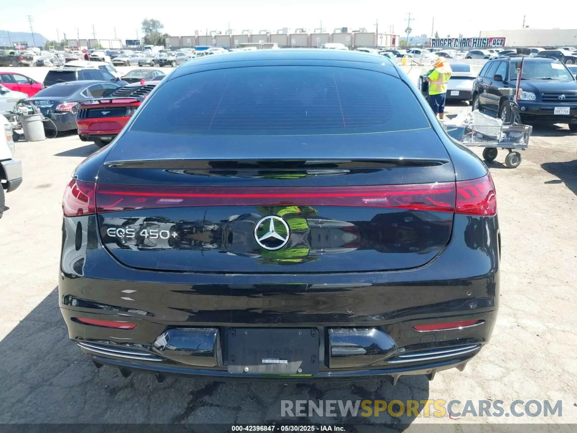 16 Photograph of a damaged car W1KCG2DB0PA033395 MERCEDES-BENZ EQS 450+ 2023