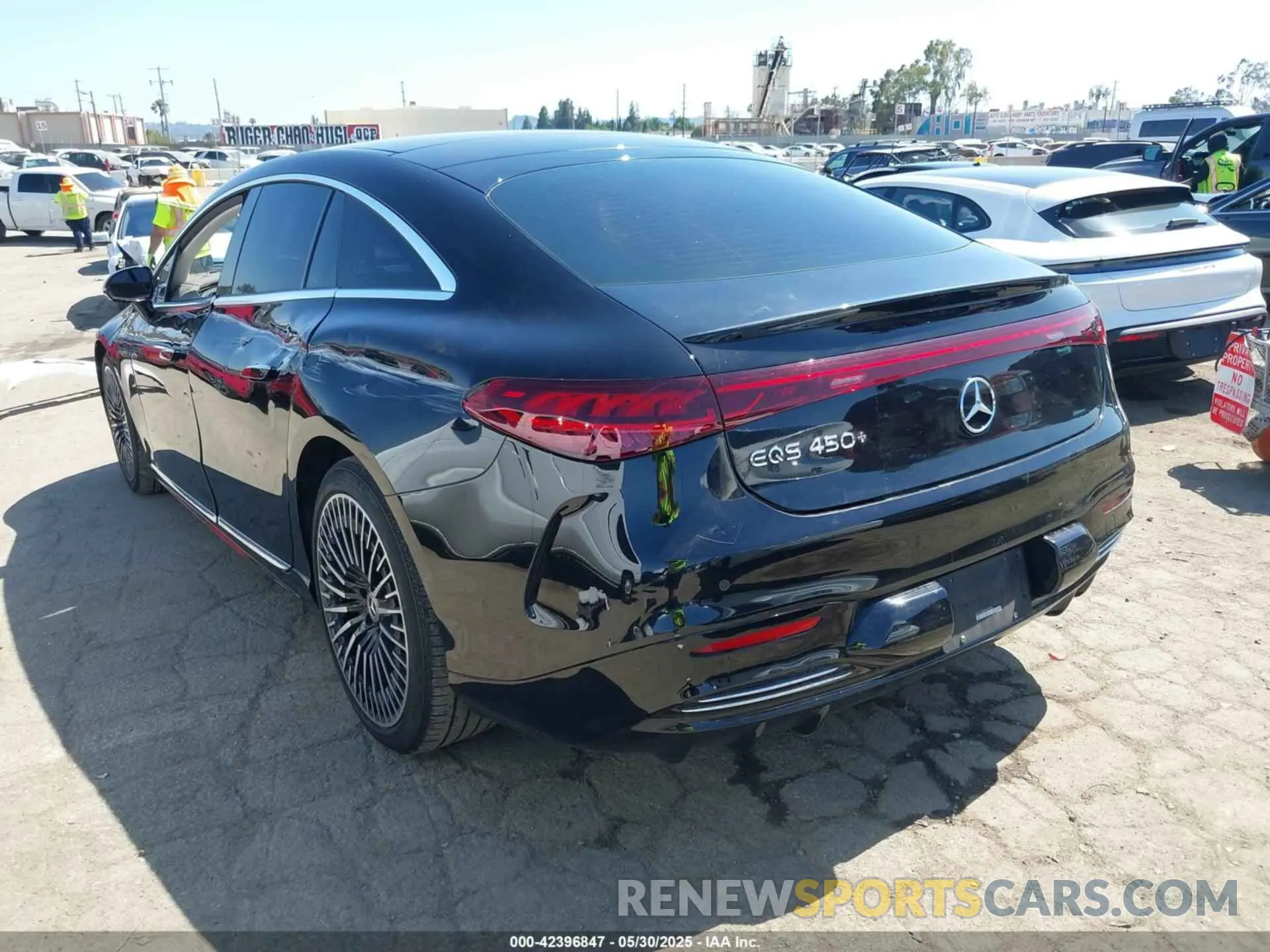 3 Photograph of a damaged car W1KCG2DB0PA033395 MERCEDES-BENZ EQS 450+ 2023