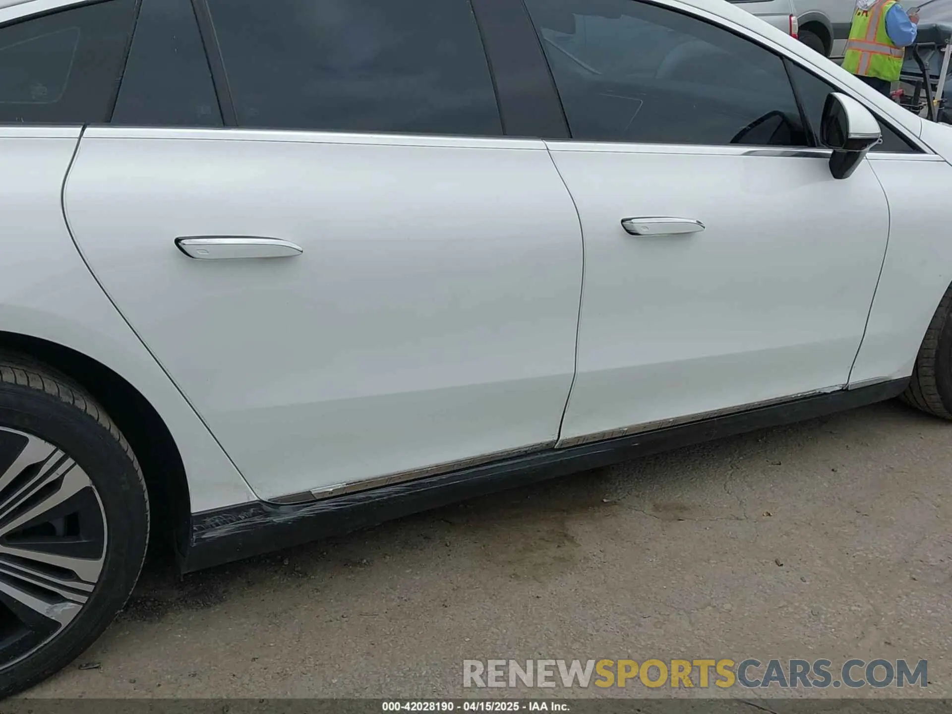 20 Photograph of a damaged car W1KCG2DB2PA031194 MERCEDES-BENZ EQS 450+ 2023