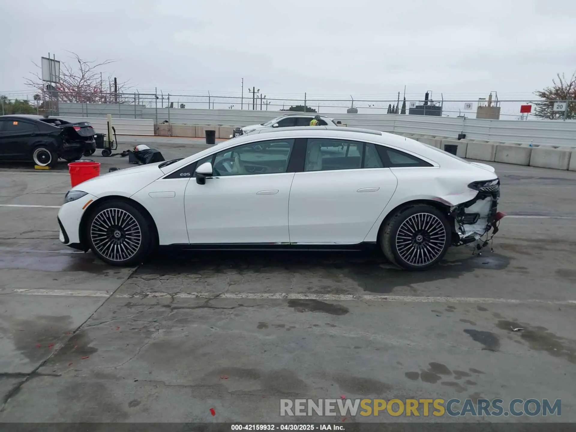 15 Photograph of a damaged car W1KCG2DB9PA033069 MERCEDES-BENZ EQS 450+ 2023