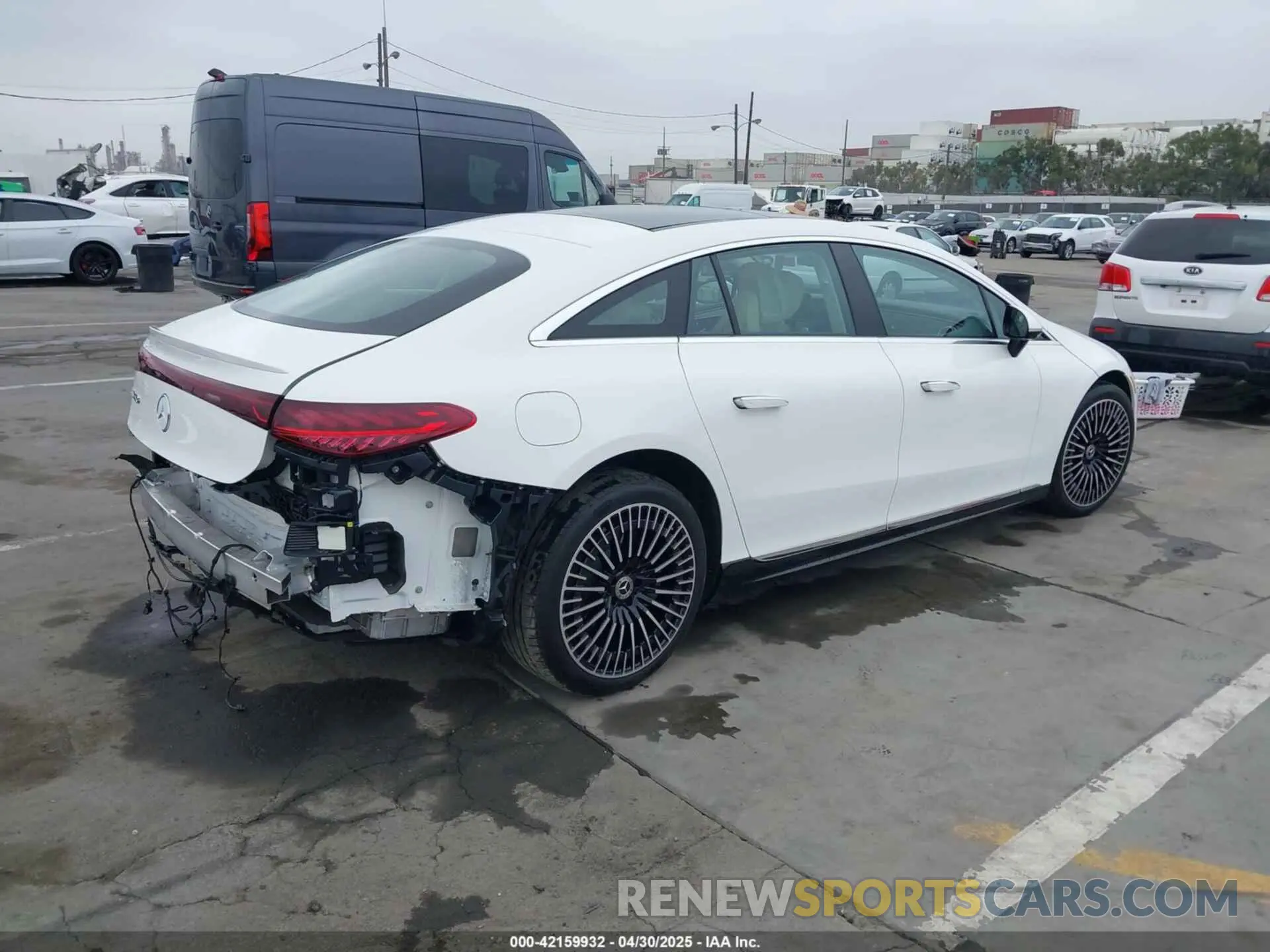 4 Photograph of a damaged car W1KCG2DB9PA033069 MERCEDES-BENZ EQS 450+ 2023