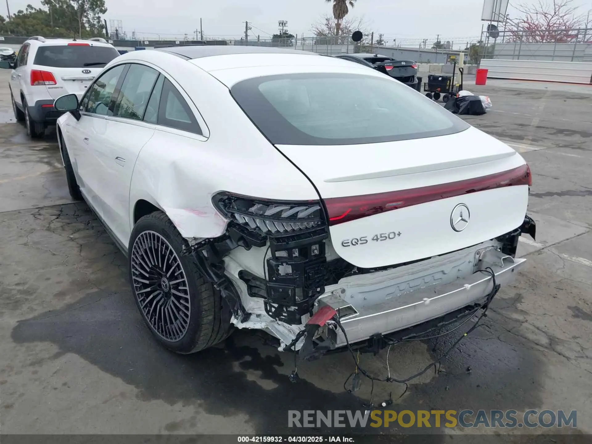 6 Photograph of a damaged car W1KCG2DB9PA033069 MERCEDES-BENZ EQS 450+ 2023