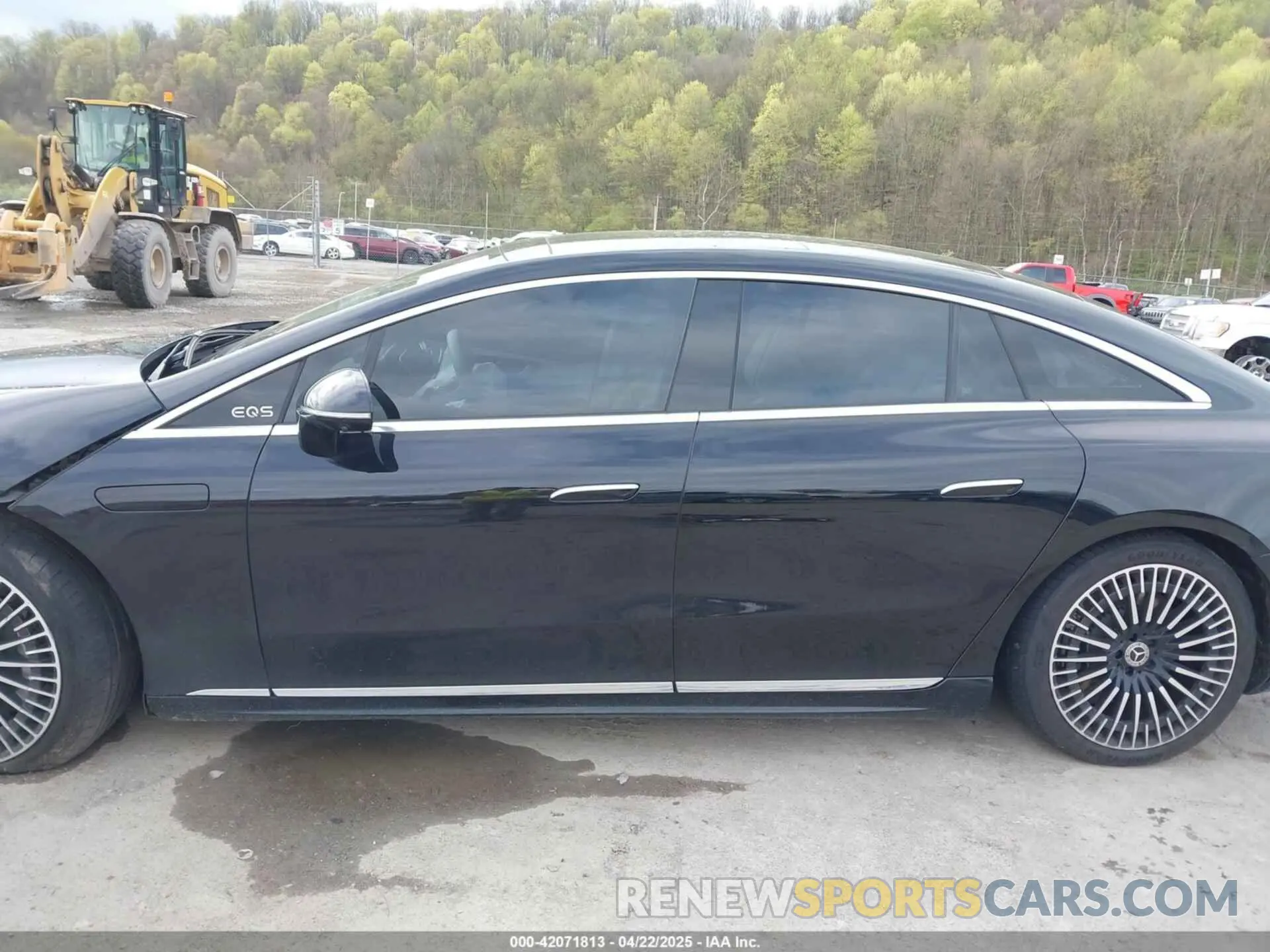 15 Photograph of a damaged car W1KCG2DBXPA033128 MERCEDES-BENZ EQS 450+ 2023