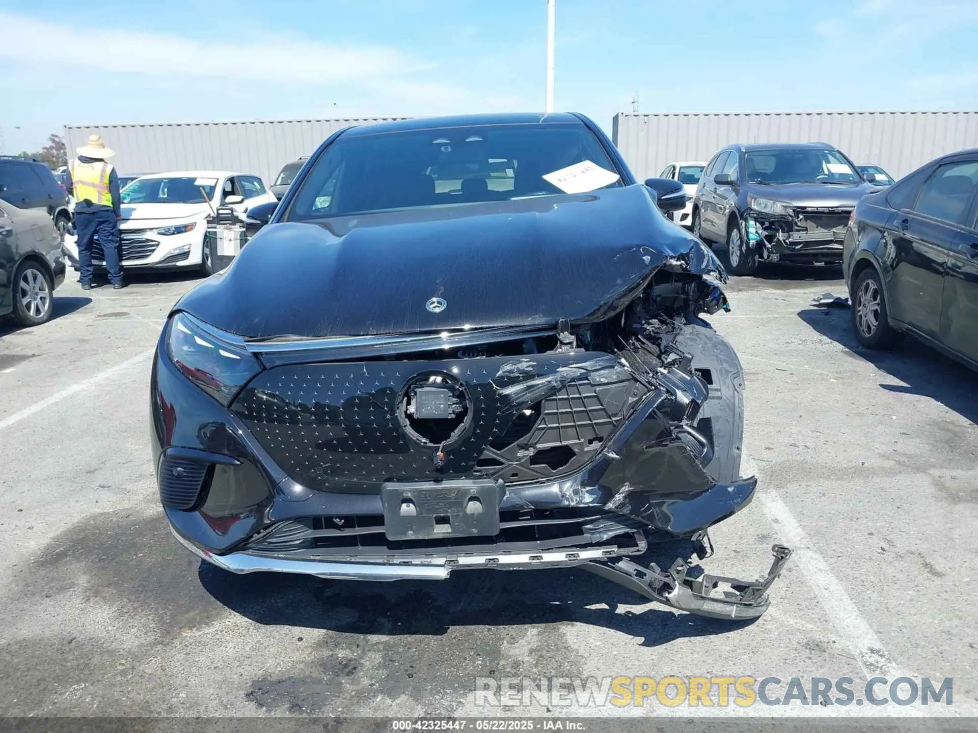 12 Photograph of a damaged car 4JGDM2DB1PA021193 MERCEDES-BENZ EQS 450+ SUV 2023