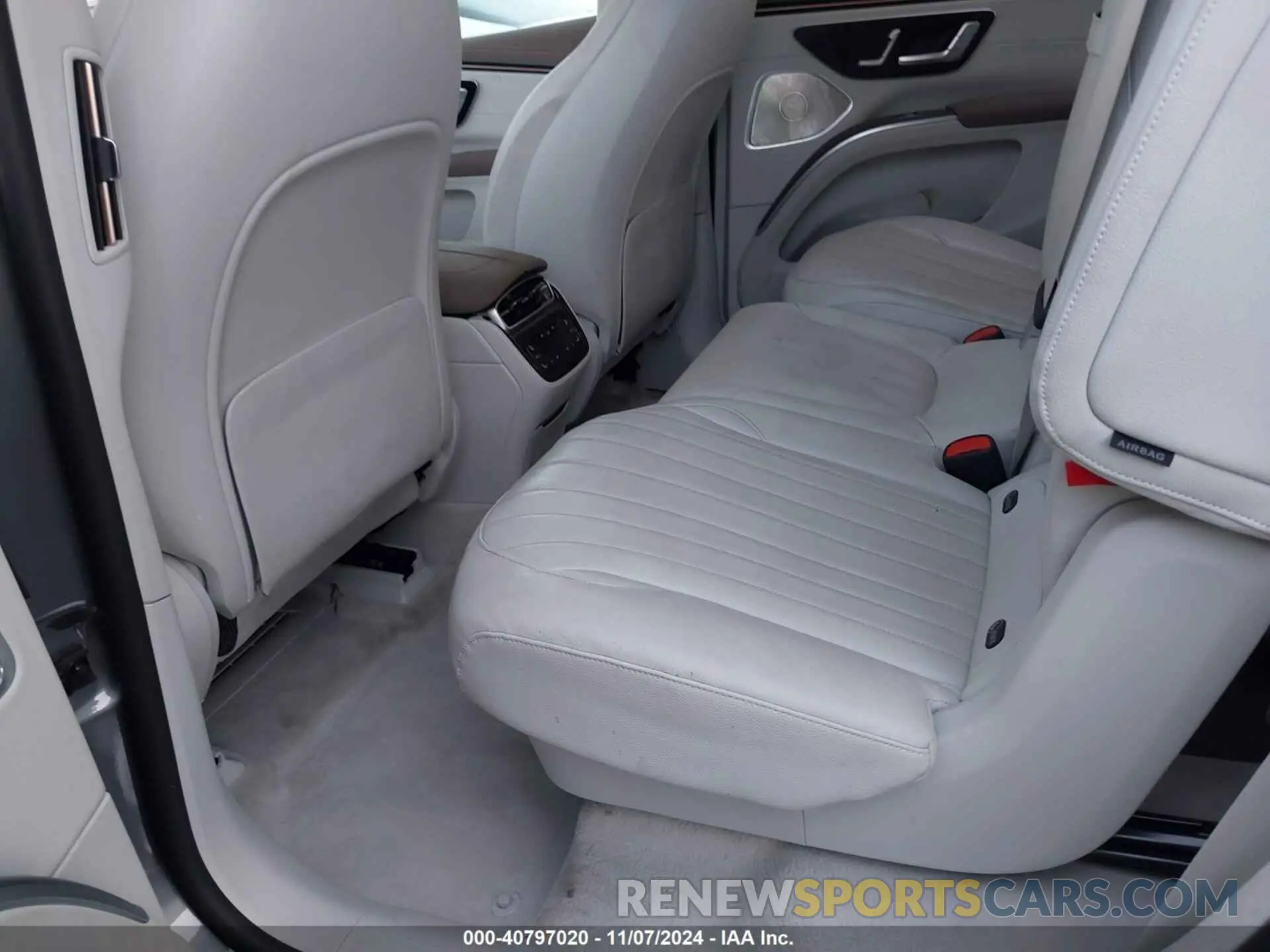 8 Photograph of a damaged car 4JGDM2DB2PA001888 MERCEDES-BENZ EQS 450+ SUV 2023