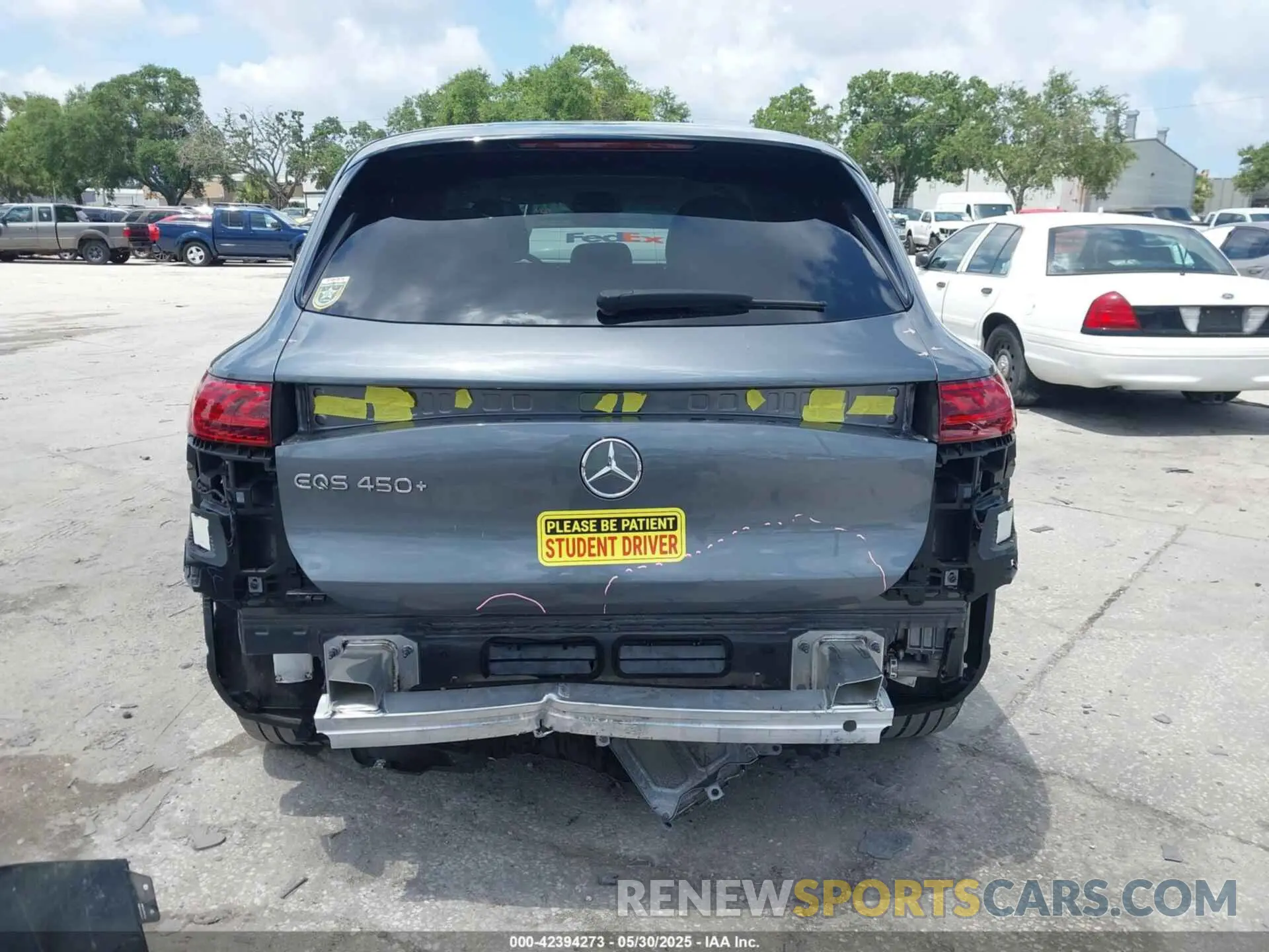 17 Photograph of a damaged car 4JGDM2DB6PA017723 MERCEDES-BENZ EQS 450+ SUV 2023
