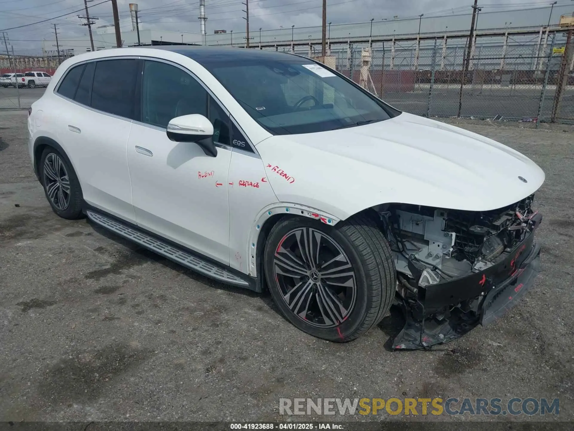 1 Photograph of a damaged car 4JGDM2DB7PA010442 MERCEDES-BENZ EQS 450+ SUV 2023
