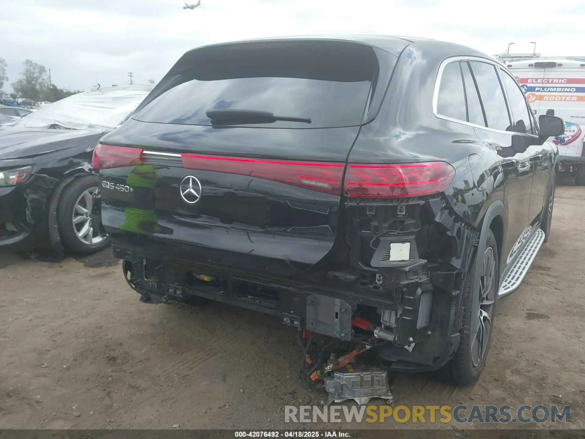 6 Photograph of a damaged car 4JGDM2DB8PA009820 MERCEDES-BENZ EQS 450+ SUV 2023