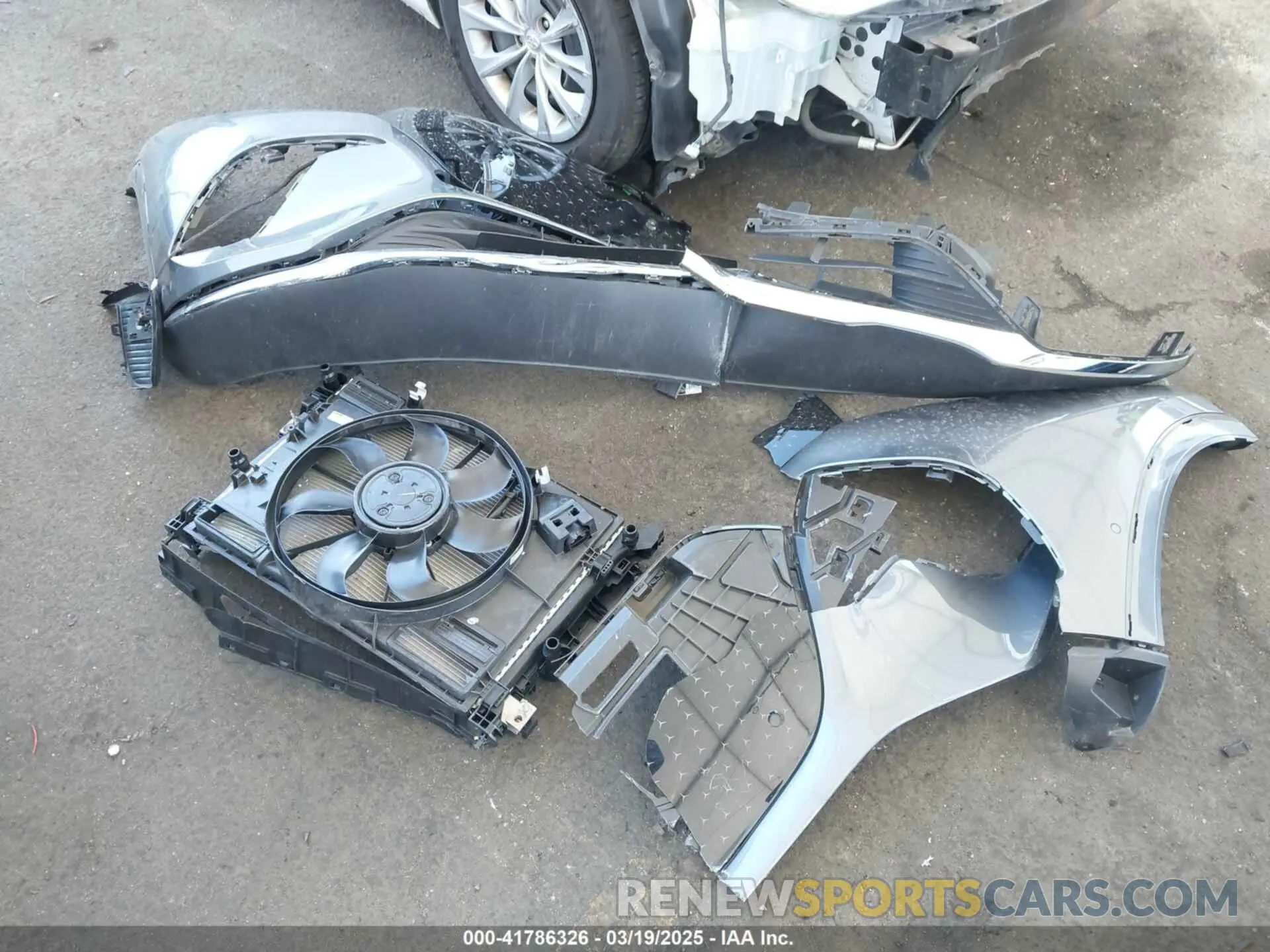 12 Photograph of a damaged car 4JGDM2DB9PA028280 MERCEDES-BENZ EQS 450+ SUV 2023