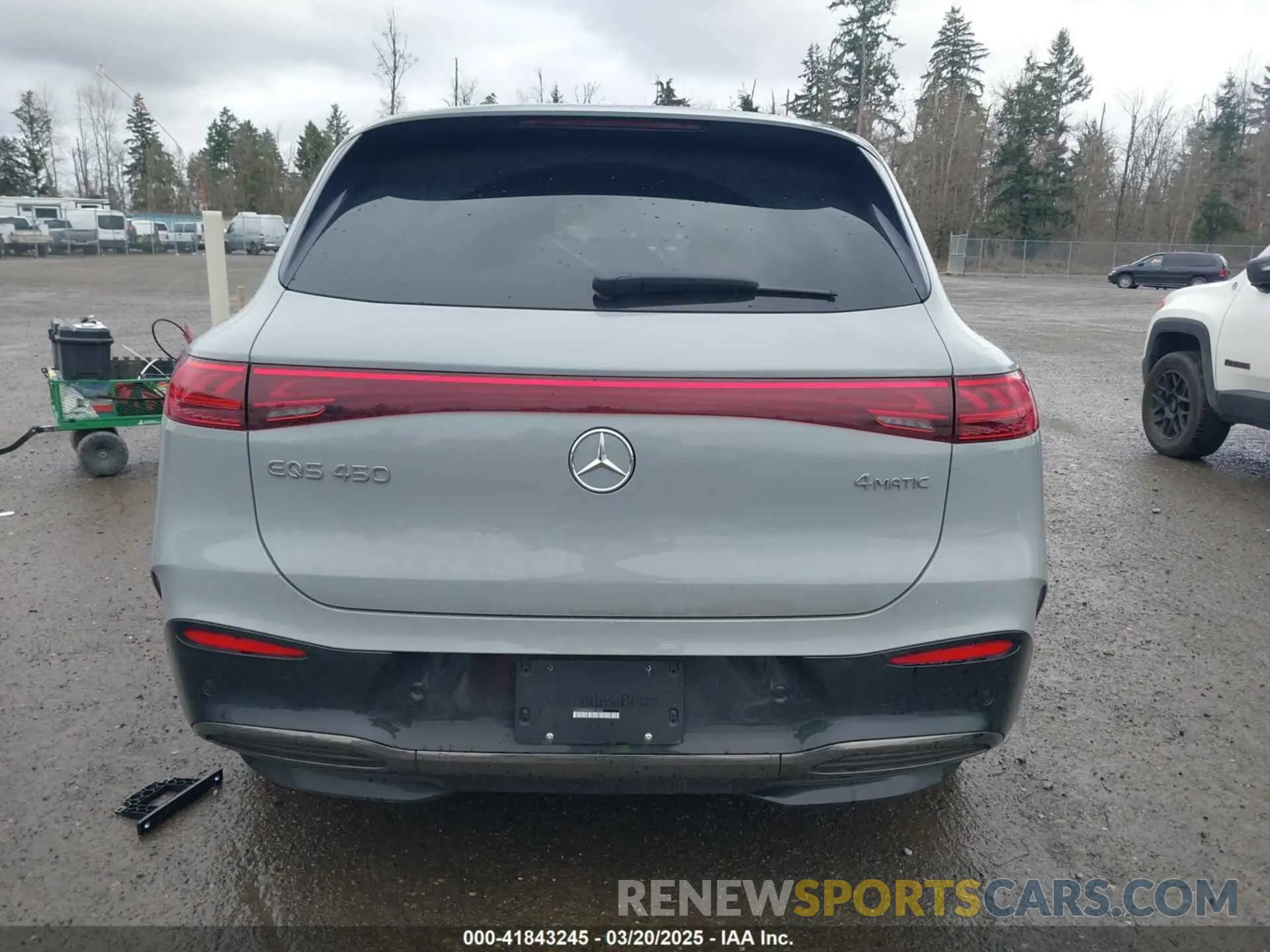 17 Photograph of a damaged car 4JGDM2EB4PA014432 MERCEDES-BENZ EQS 450 SUV 2023