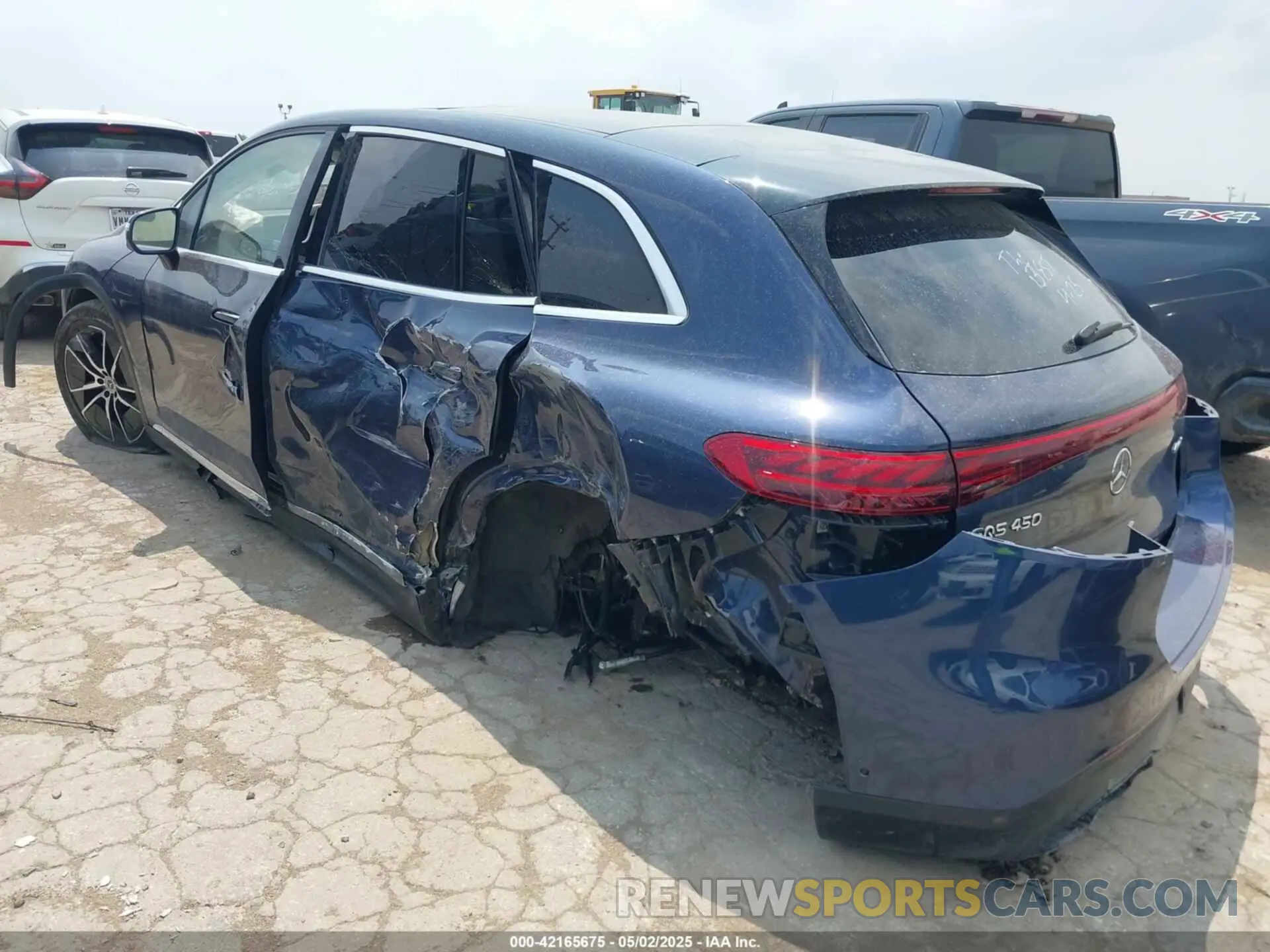3 Photograph of a damaged car 4JGDM2EB4PA014978 MERCEDES-BENZ EQS 450 SUV 2023