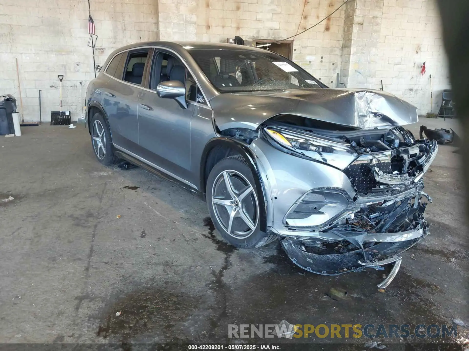 1 Photograph of a damaged car 4JGDM4EB3PA012585 MERCEDES-BENZ EQS 580 SUV 2023