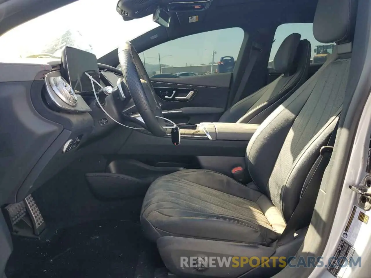 7 Photograph of a damaged car W1KCG2DB3NA009069 MERCEDES-BENZ EQS SEDAN 2022