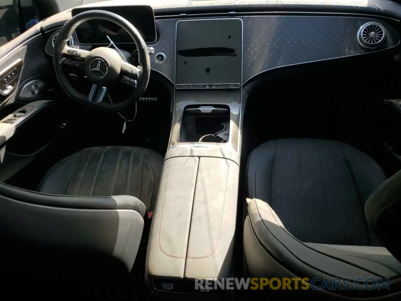 8 Photograph of a damaged car W1KCG2DB3NA009069 MERCEDES-BENZ EQS SEDAN 2022