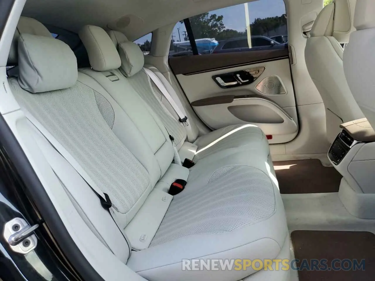 10 Photograph of a damaged car W1KCG2DB5NA017920 MERCEDES-BENZ EQS SEDAN 2022