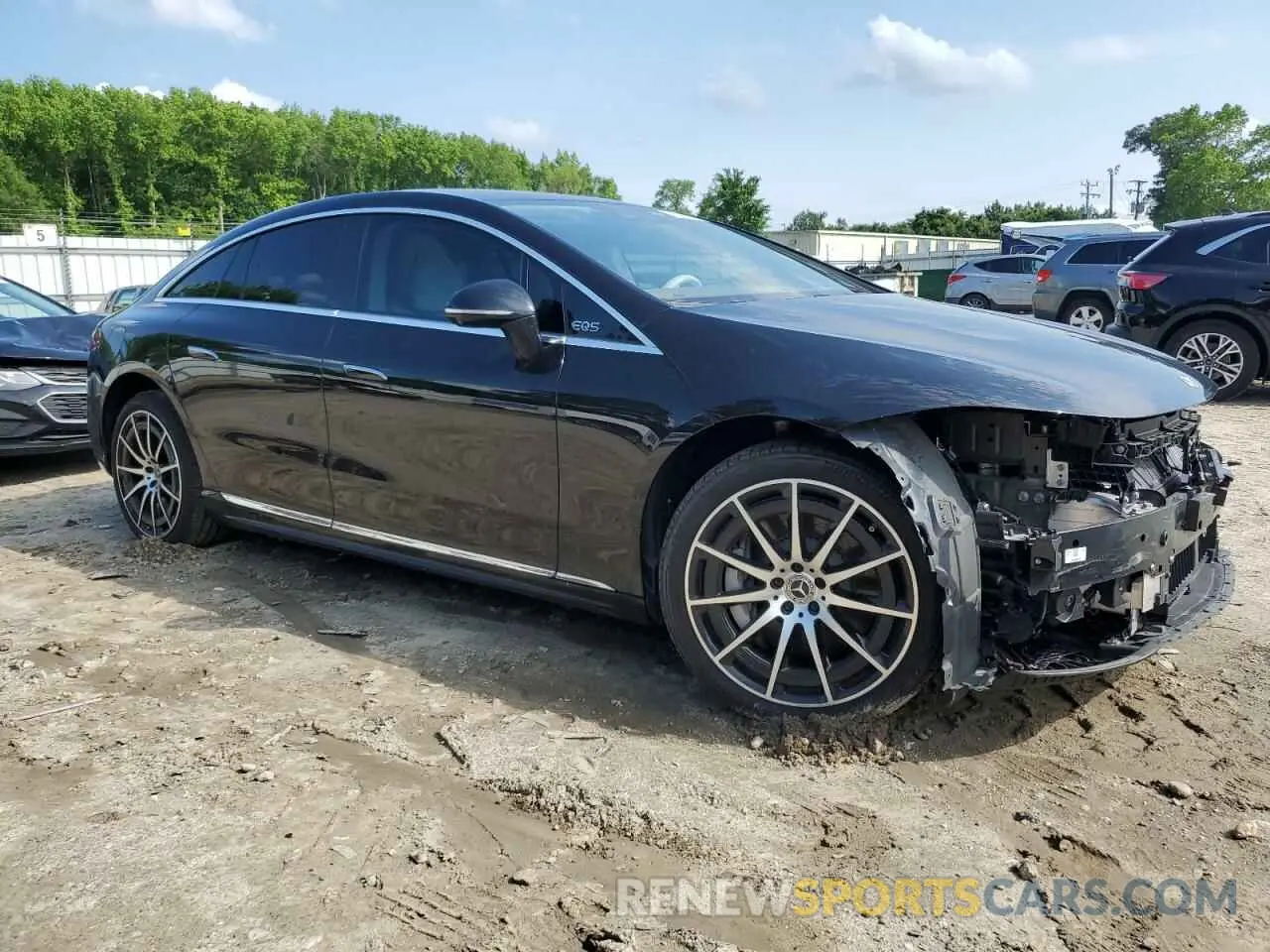 4 Photograph of a damaged car W1KCG2DB5NA017920 MERCEDES-BENZ EQS SEDAN 2022