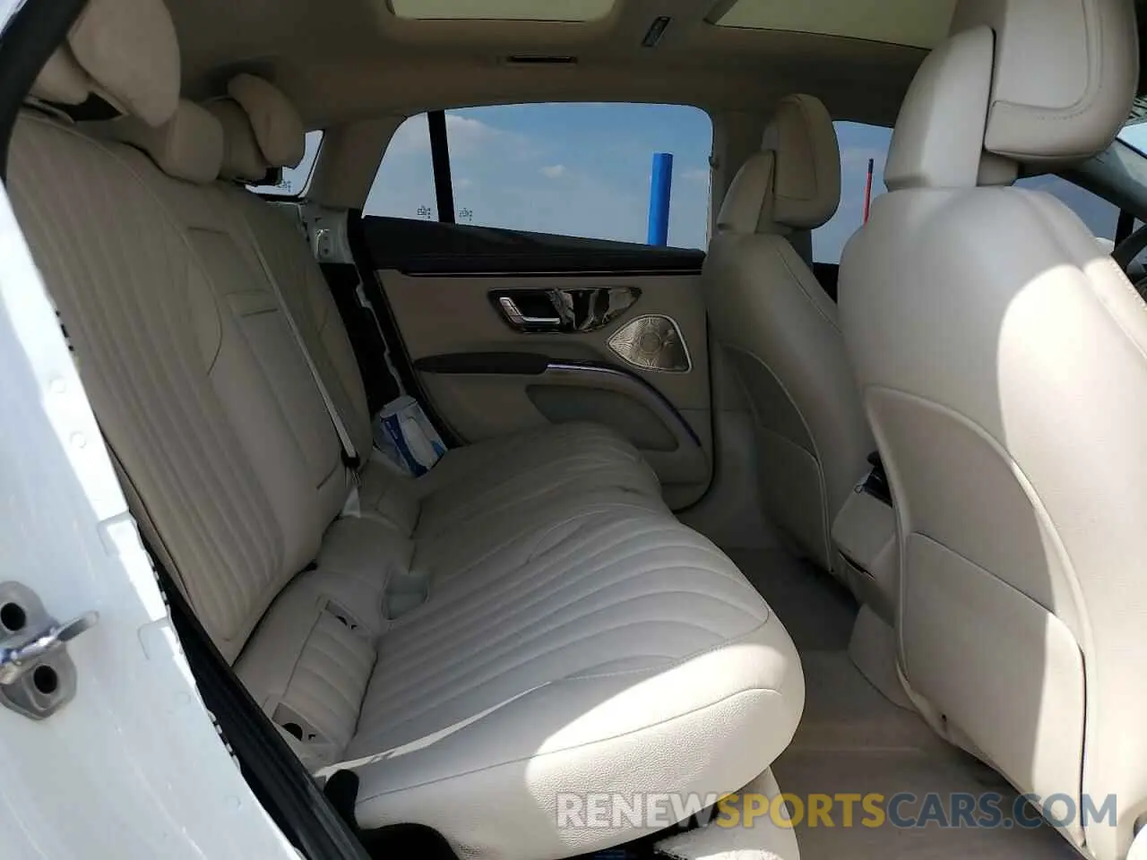 10 Photograph of a damaged car W1KCG2DB9NA005009 MERCEDES-BENZ EQS SEDAN 2022