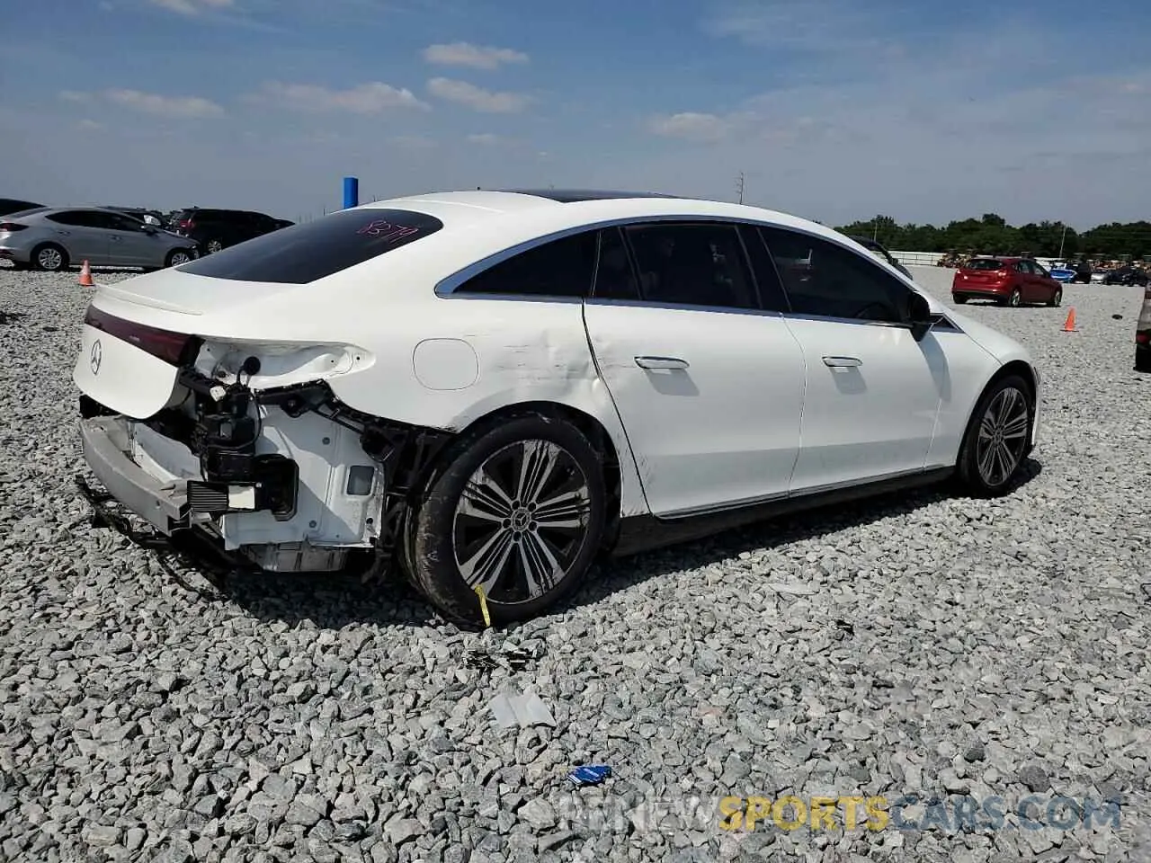3 Photograph of a damaged car W1KCG2DB9NA005009 MERCEDES-BENZ EQS SEDAN 2022