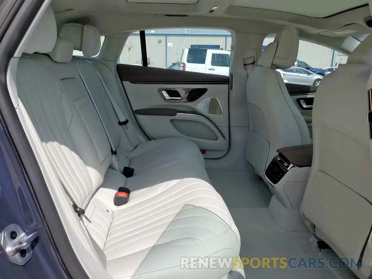 10 Photograph of a damaged car W1KCG4EB8NA021793 MERCEDES-BENZ EQS SEDAN 2022
