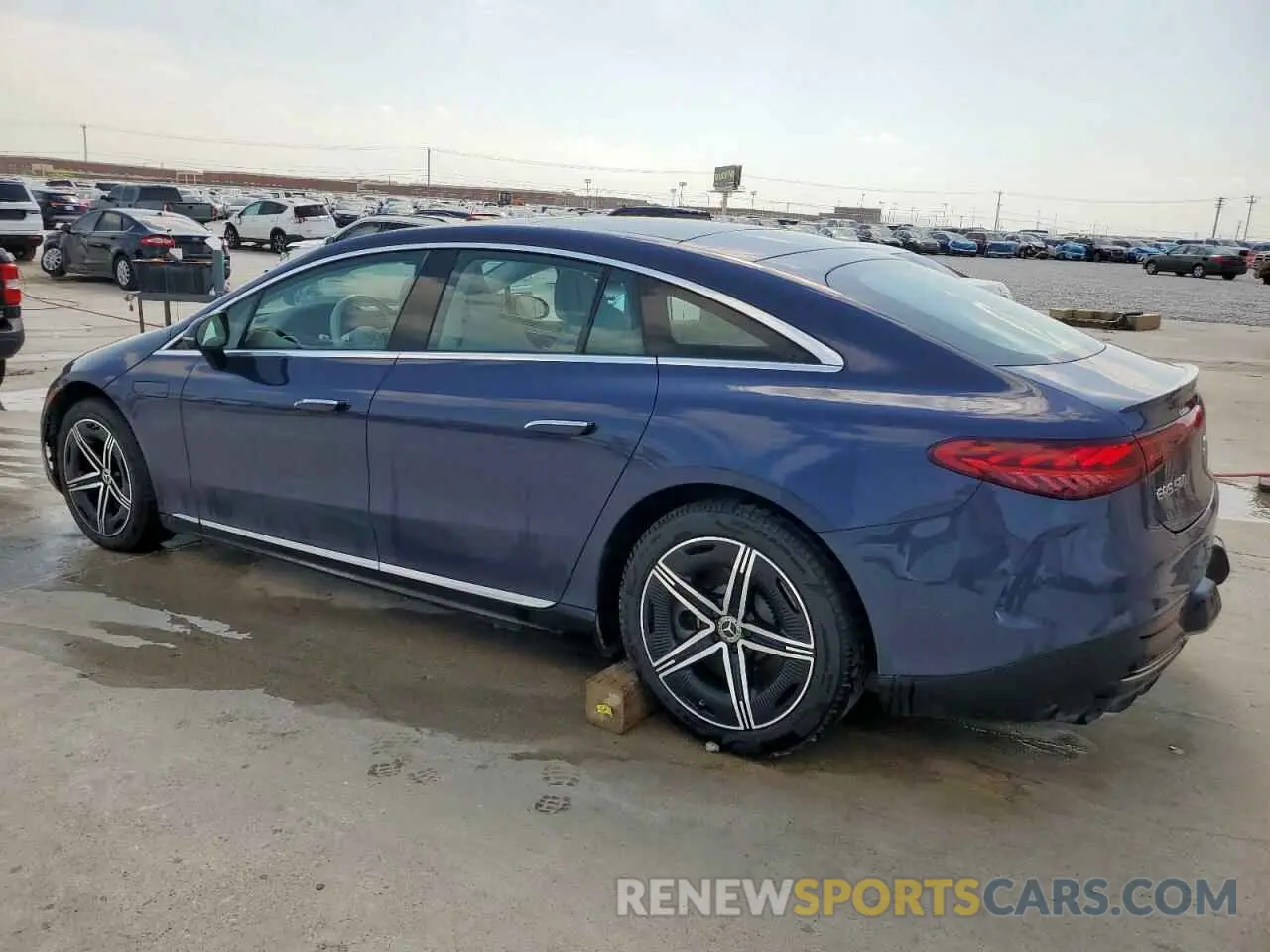 2 Photograph of a damaged car W1KCG4EB8NA021793 MERCEDES-BENZ EQS SEDAN 2022