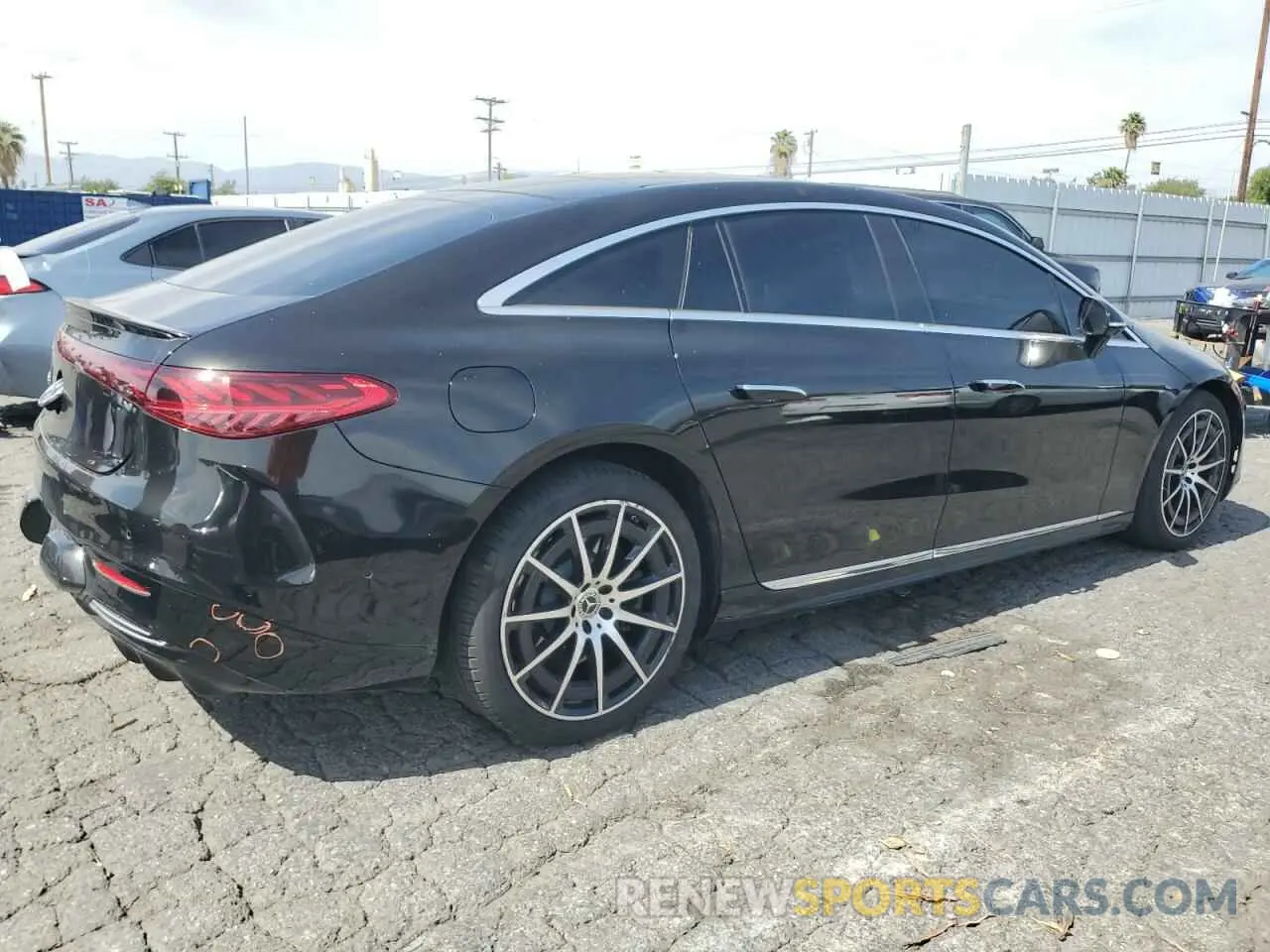 3 Photograph of a damaged car W1KCG2DB1PA031557 MERCEDES-BENZ EQS SEDAN 2023