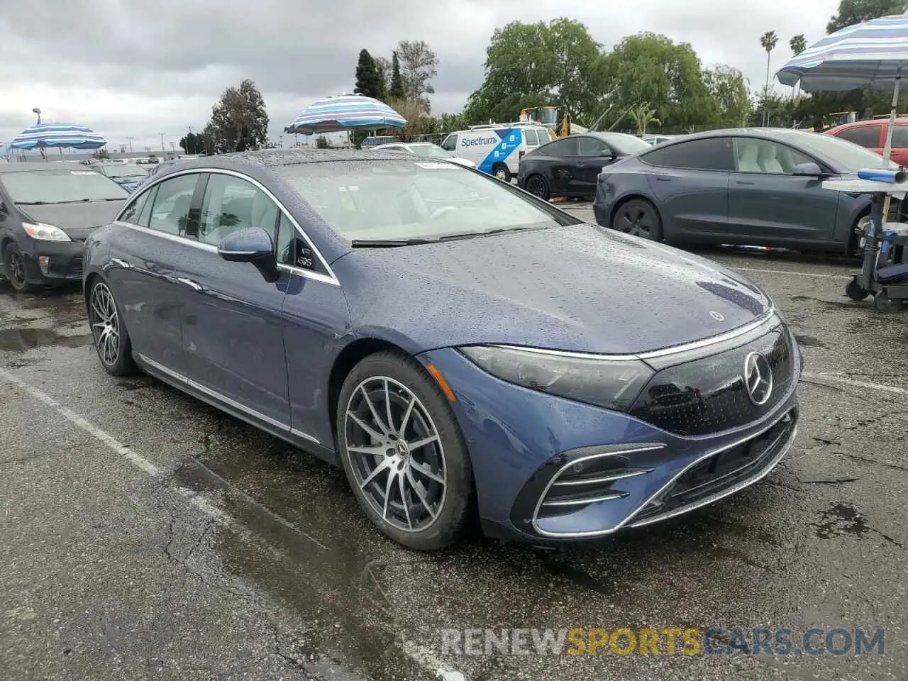 4 Photograph of a damaged car W1KCG4EB4PA036052 MERCEDES-BENZ EQS SEDAN 2023