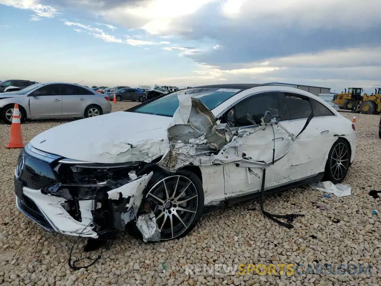 1 Photograph of a damaged car W1KCG2DB5RA047442 MERCEDES-BENZ EQS SEDAN 2024