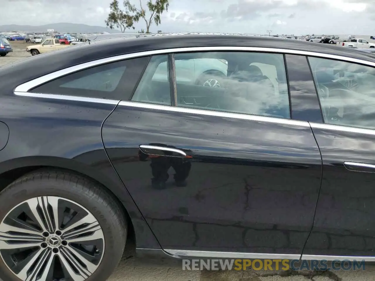 10 Photograph of a damaged car W1KCG2EB4RA048256 MERCEDES-BENZ EQS SEDAN 2024