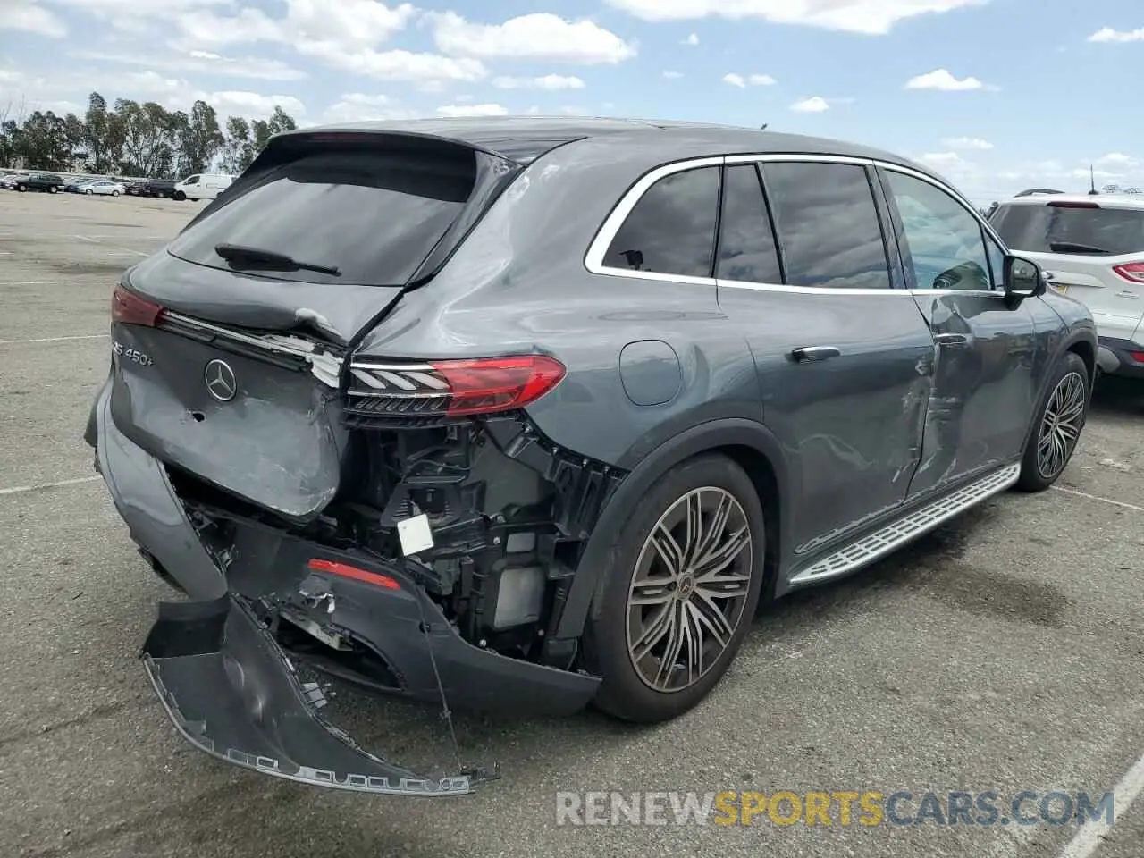 3 Photograph of a damaged car 4JGDM2DB4PA008891 MERCEDES-BENZ EQS SUV 45 2023