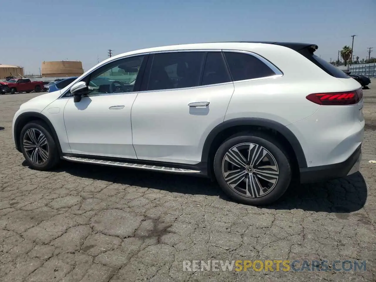 2 Photograph of a damaged car 4JGDM2DB9PA009082 MERCEDES-BENZ EQS SUV 45 2023