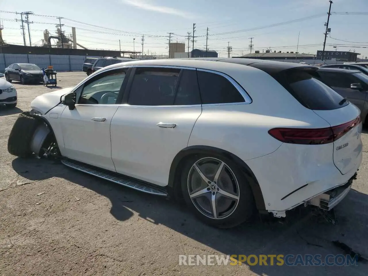 2 Photograph of a damaged car 4JGDM4EB1PA027036 MERCEDES-BENZ EQS SUV 58 2023