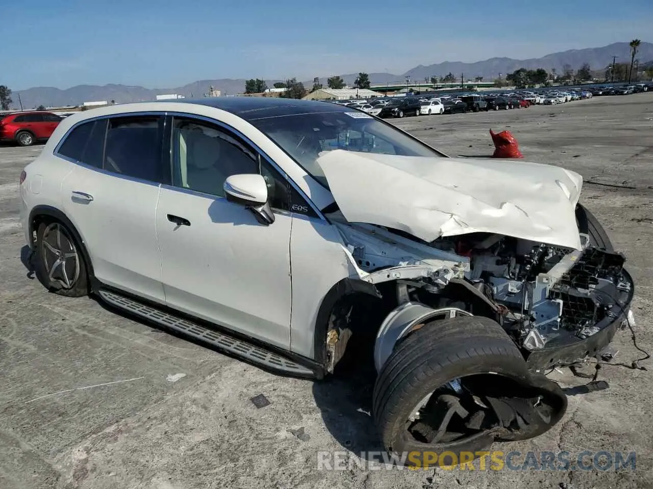 4 Photograph of a damaged car 4JGDM4EB1PA027036 MERCEDES-BENZ EQS SUV 58 2023