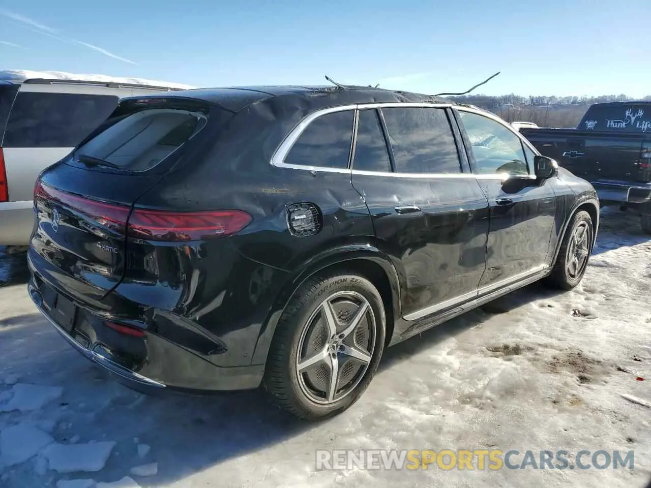 3 Photograph of a damaged car 4JGDM4EB6PA012659 MERCEDES-BENZ EQS SUV 58 2023