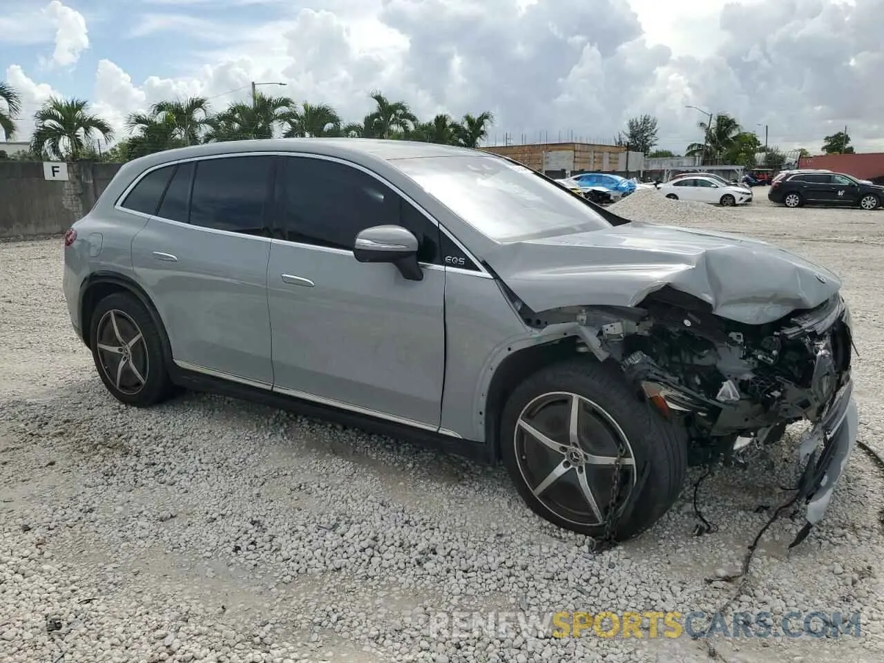 4 Photograph of a damaged car 4JGDM4EB7PA014730 MERCEDES-BENZ EQS SUV 58 2023