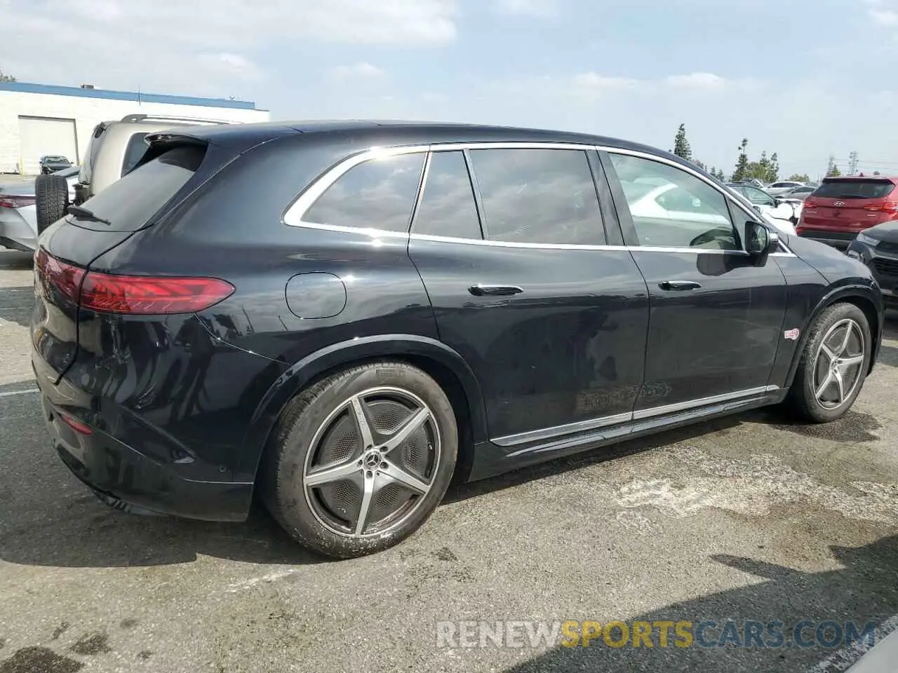 3 Photograph of a damaged car 4JGDM4EB8PA010847 MERCEDES-BENZ EQS SUV 58 2023