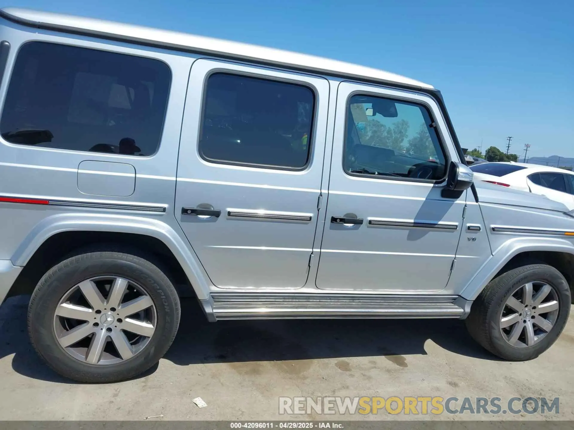 13 Photograph of a damaged car W1NYC6BJ1LX349563 MERCEDES-BENZ G 550 2020