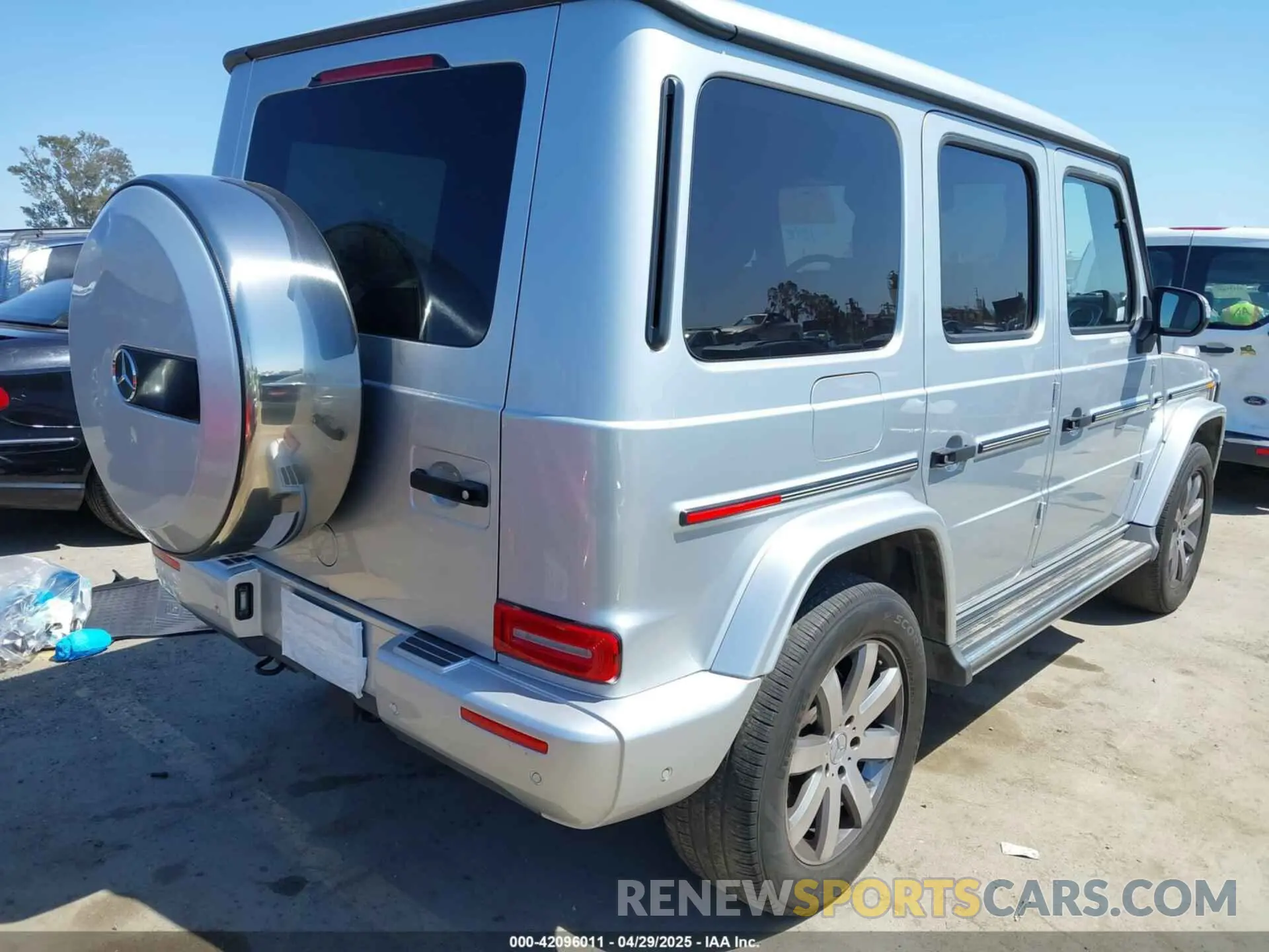 4 Photograph of a damaged car W1NYC6BJ1LX349563 MERCEDES-BENZ G 550 2020