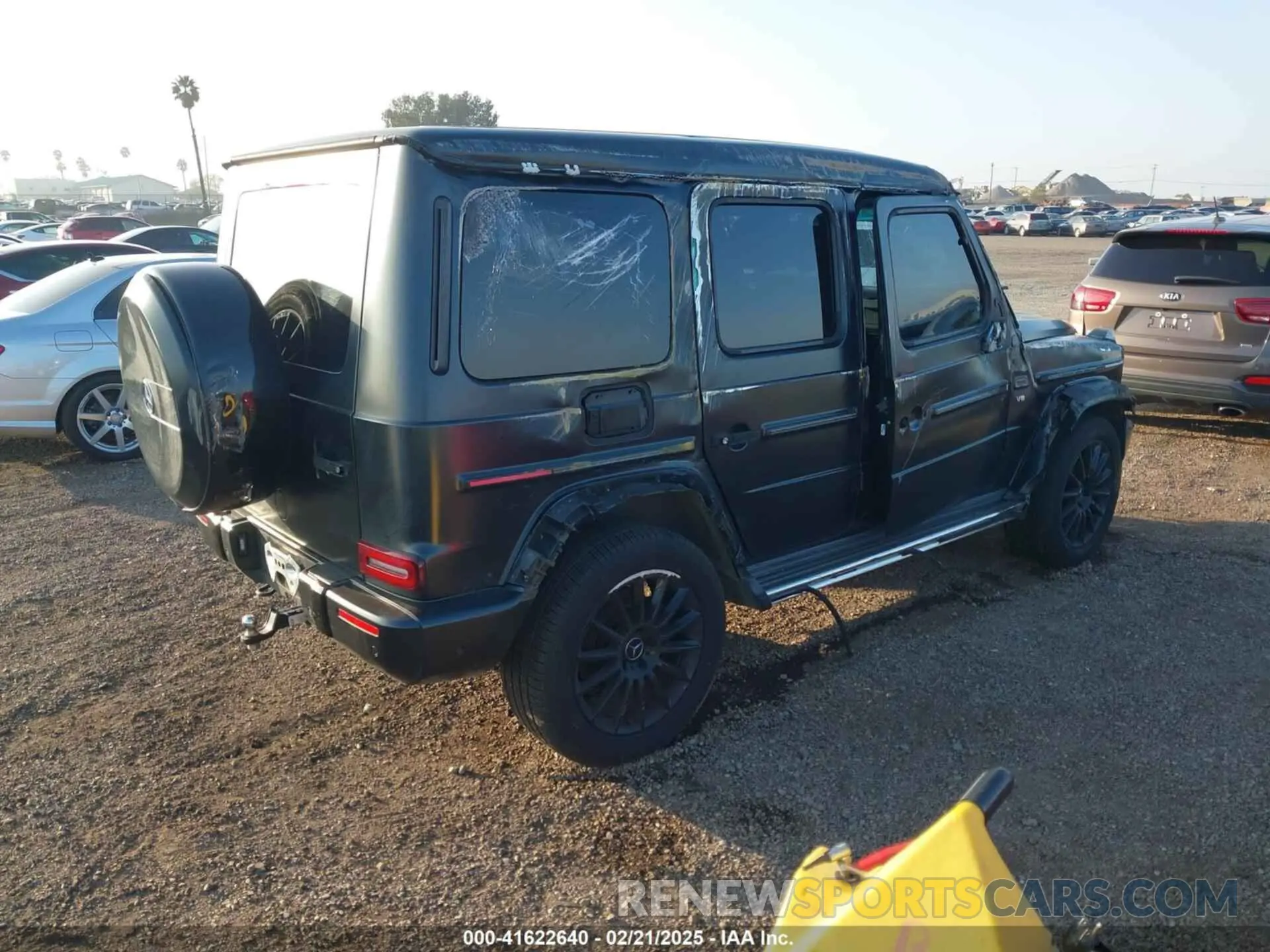 4 Photograph of a damaged car WDCYC6BJXLX337574 MERCEDES-BENZ G 550 2020