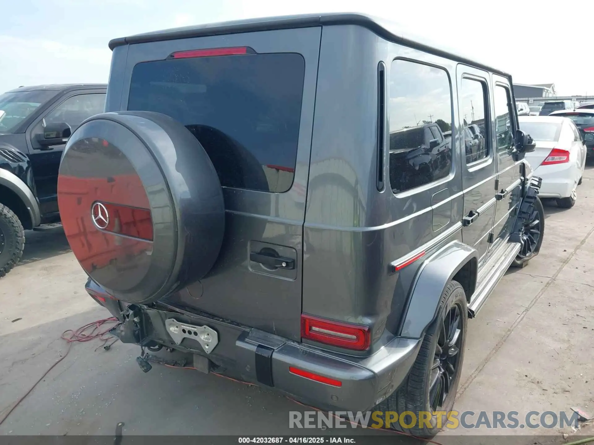 4 Photograph of a damaged car W1NYC6BJXMX382983 MERCEDES-BENZ G 550 2021
