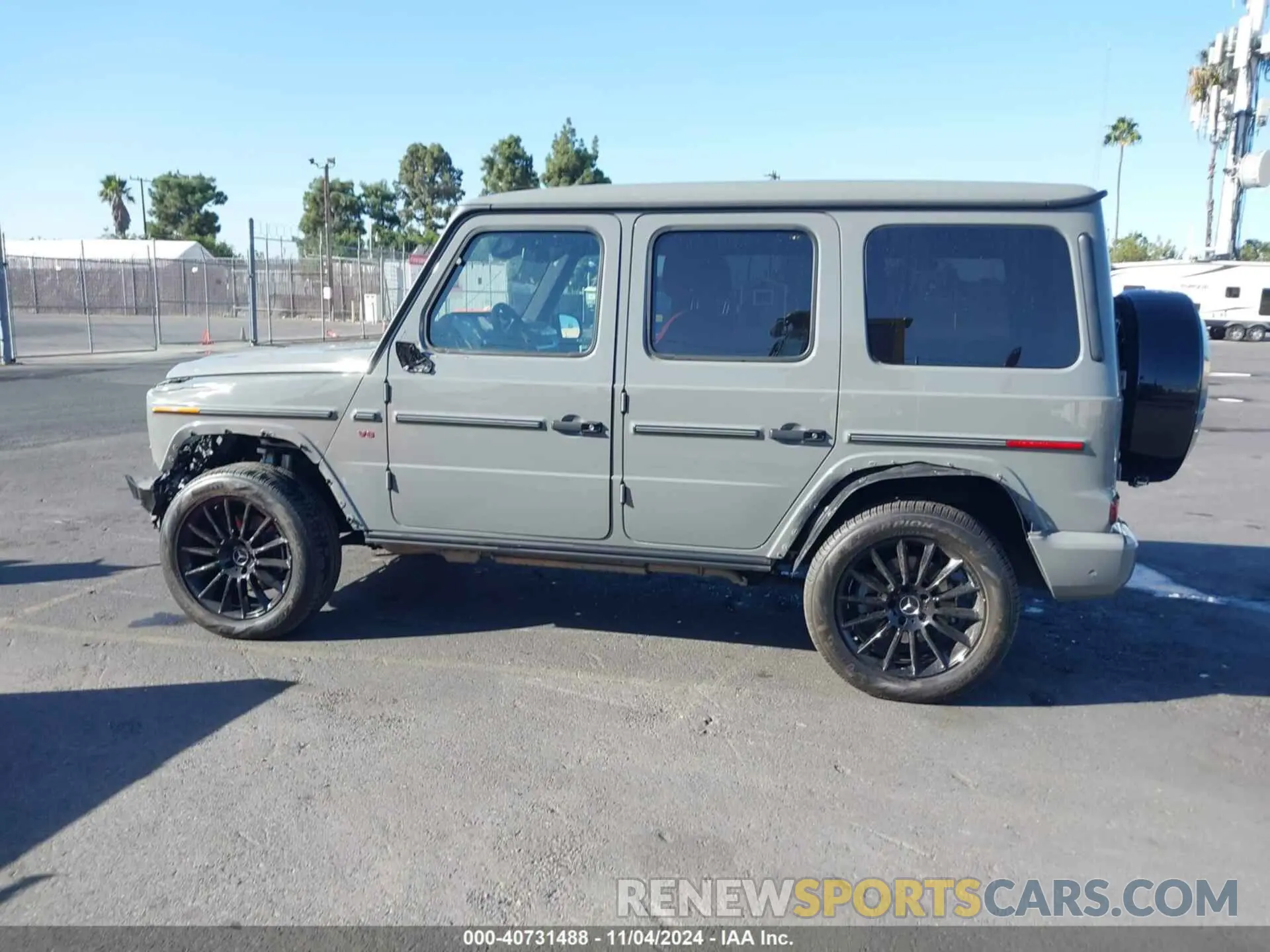 14 Photograph of a damaged car W1NYC6BJ6RX493358 MERCEDES-BENZ G 550 2024